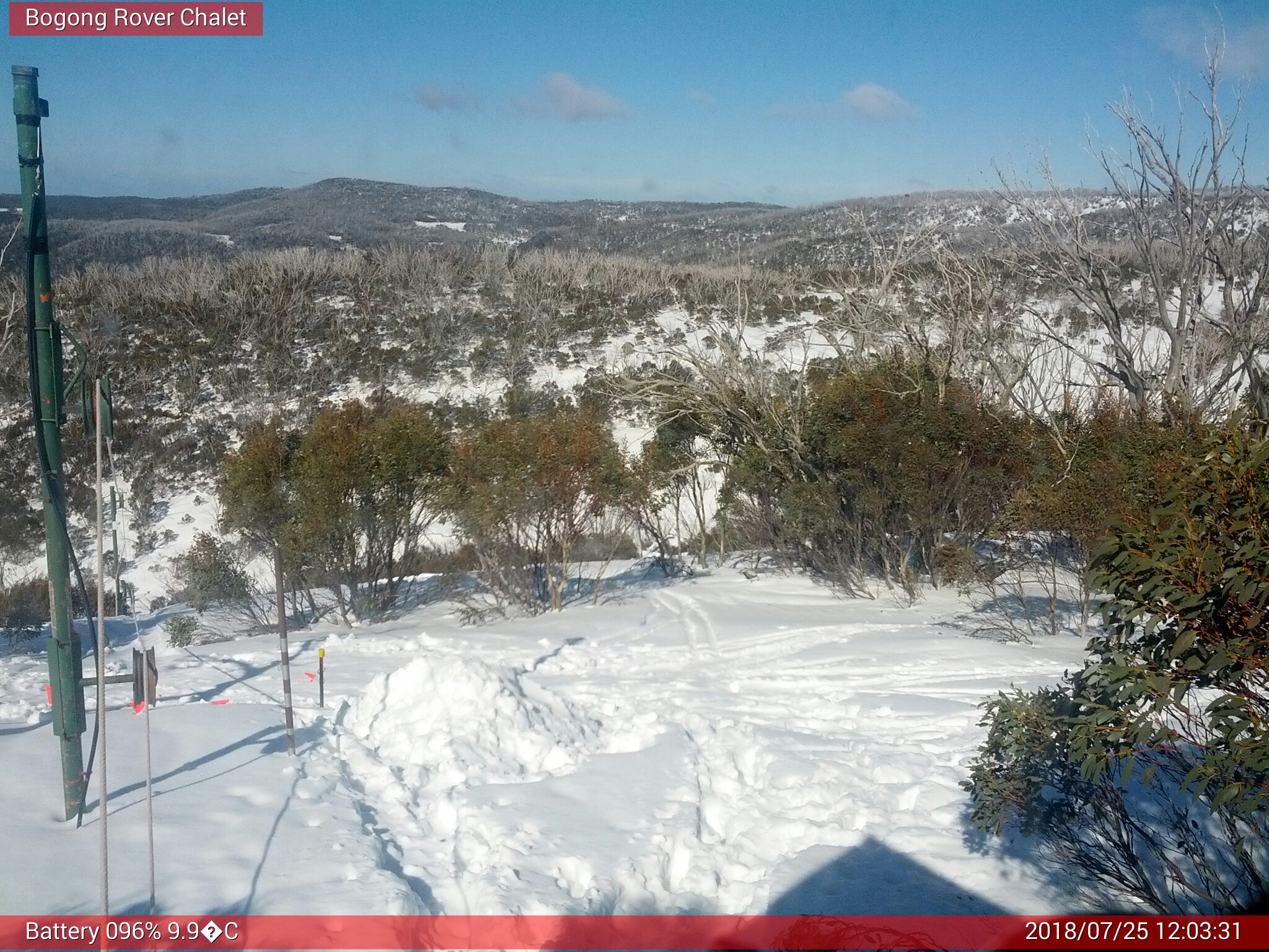 Bogong Web Cam 12:03pm Wednesday 25th of July 2018