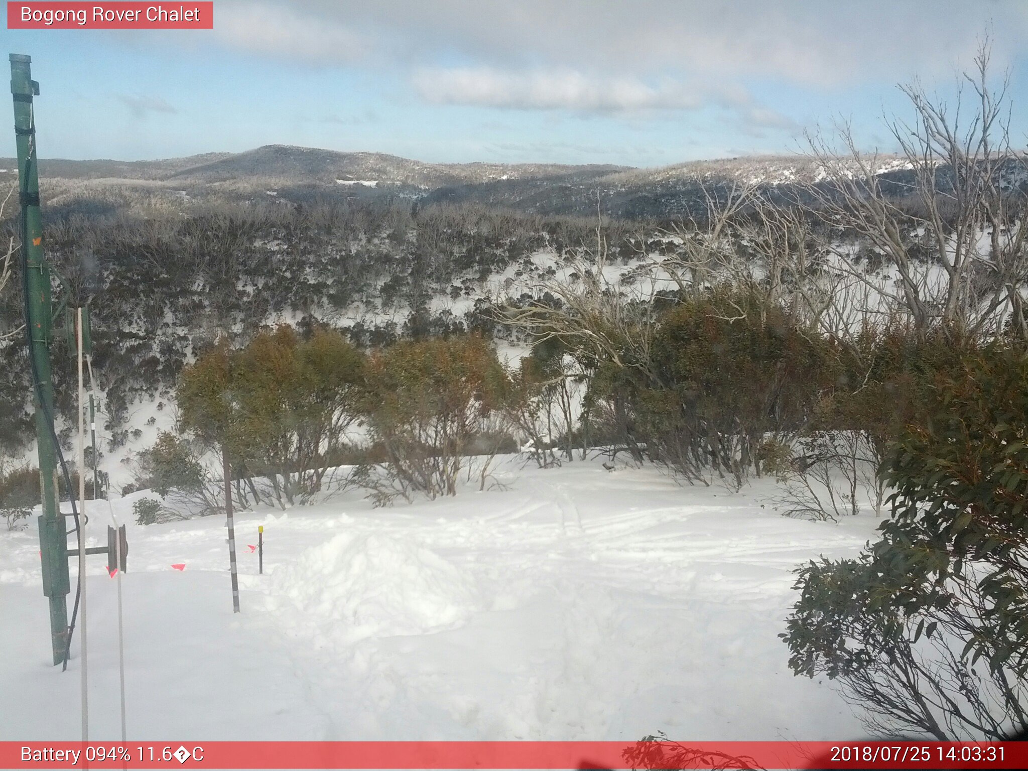 Bogong Web Cam 2:03pm Wednesday 25th of July 2018