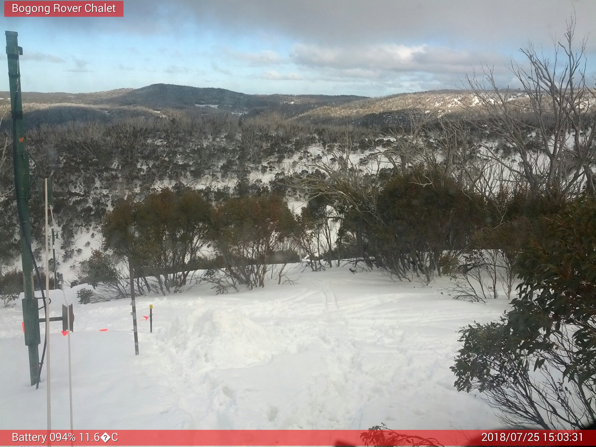 Bogong Web Cam 3:03pm Wednesday 25th of July 2018