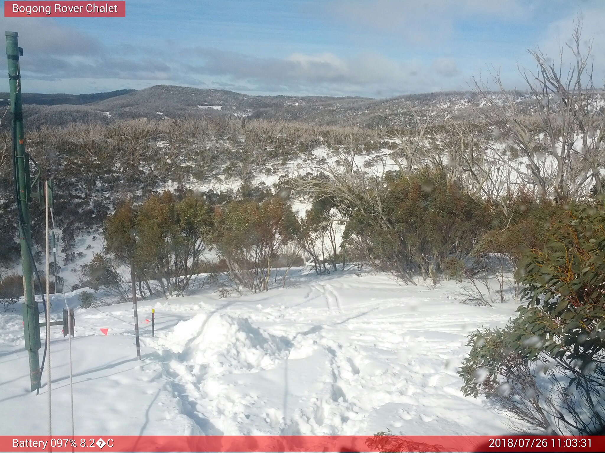 Bogong Web Cam 11:03am Thursday 26th of July 2018