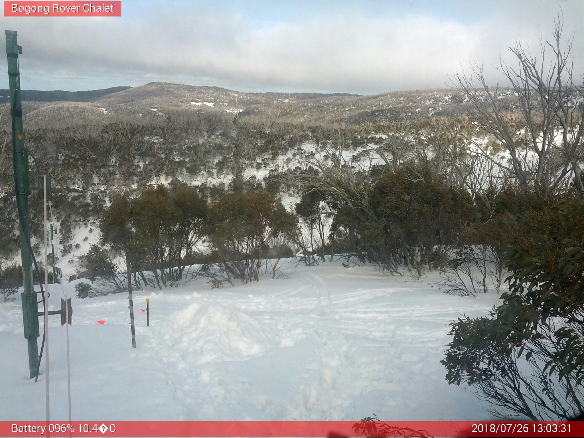 Bogong Web Cam 1:03pm Thursday 26th of July 2018