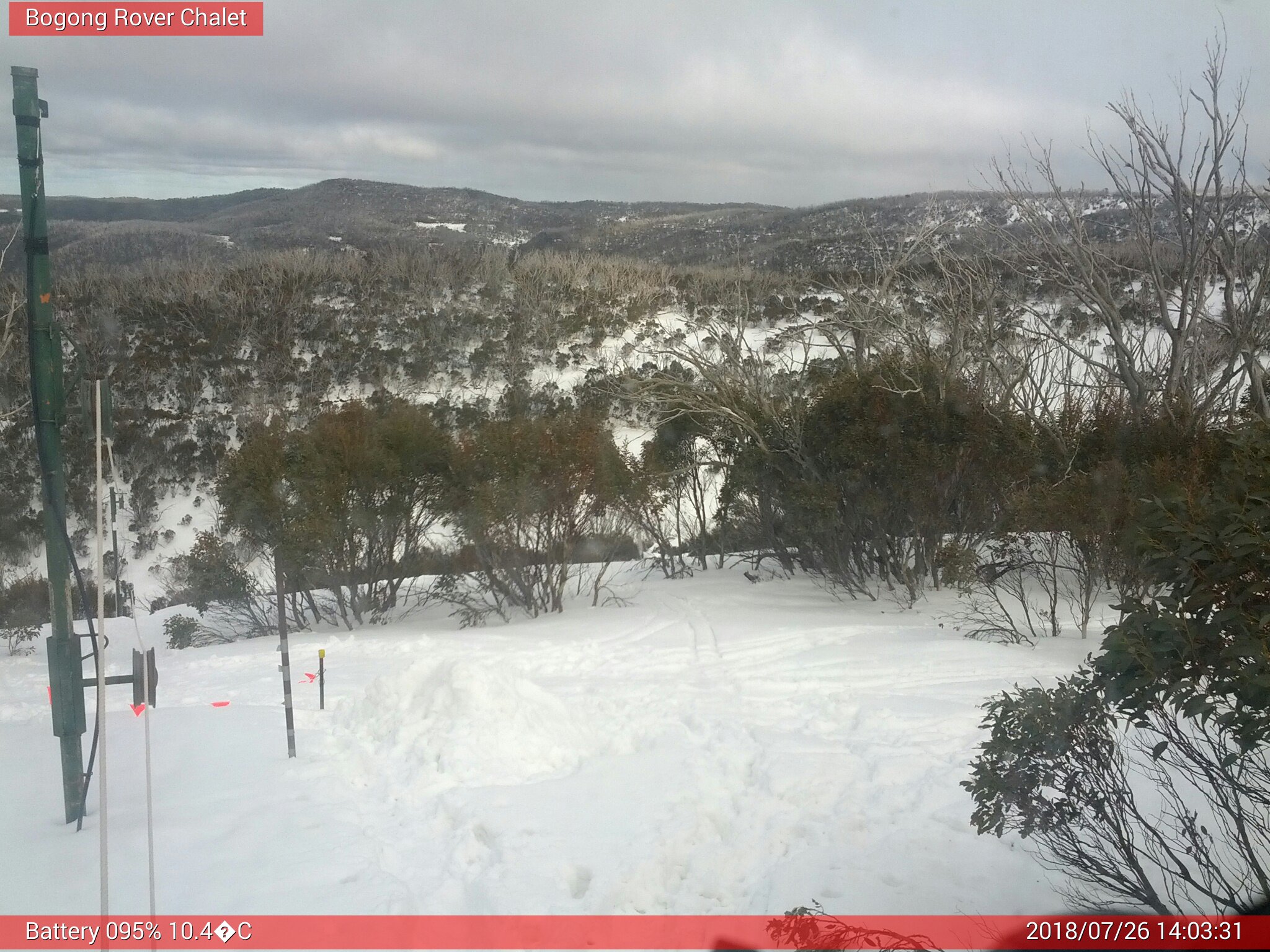 Bogong Web Cam 2:03pm Thursday 26th of July 2018