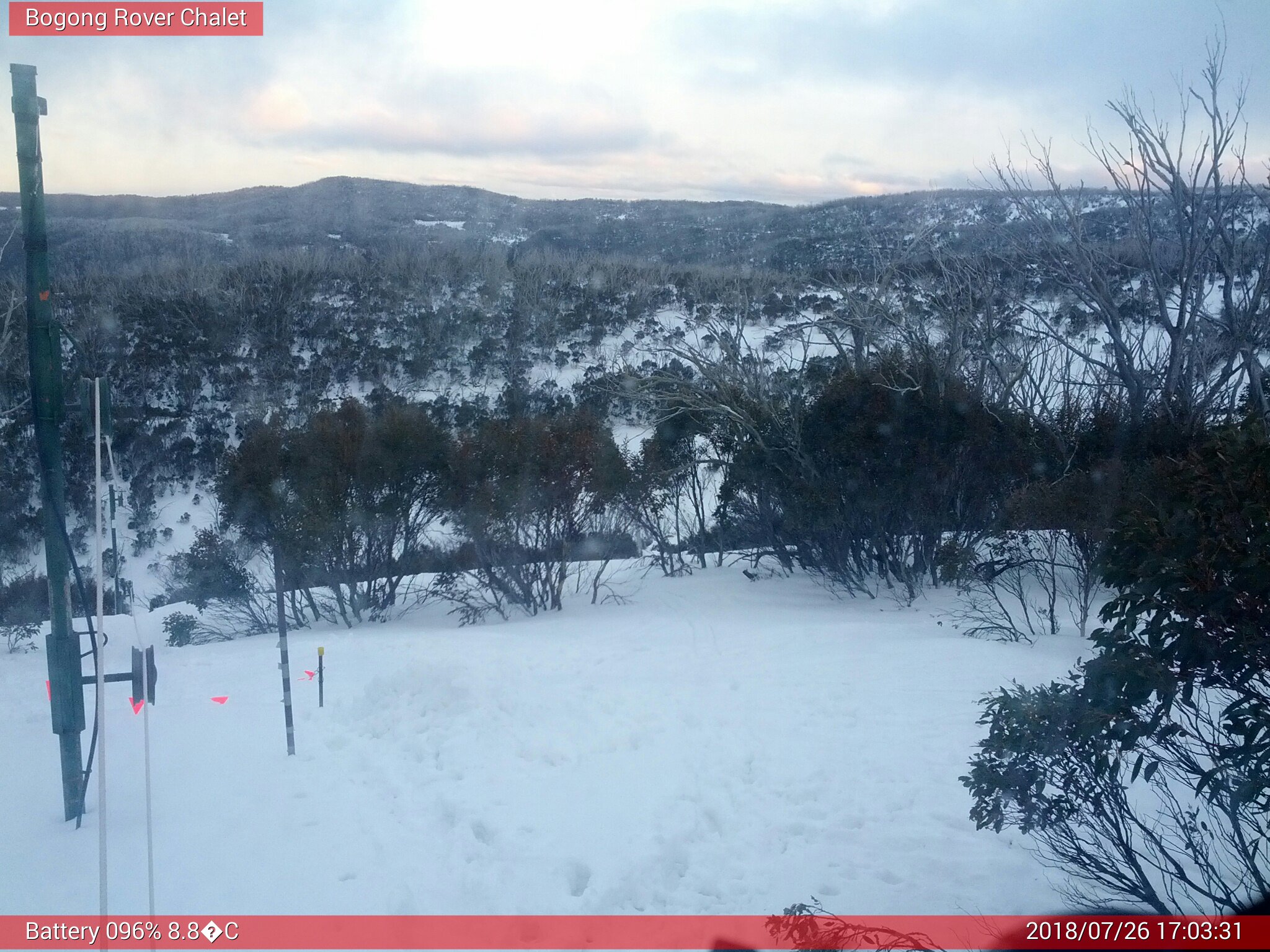 Bogong Web Cam 5:03pm Thursday 26th of July 2018