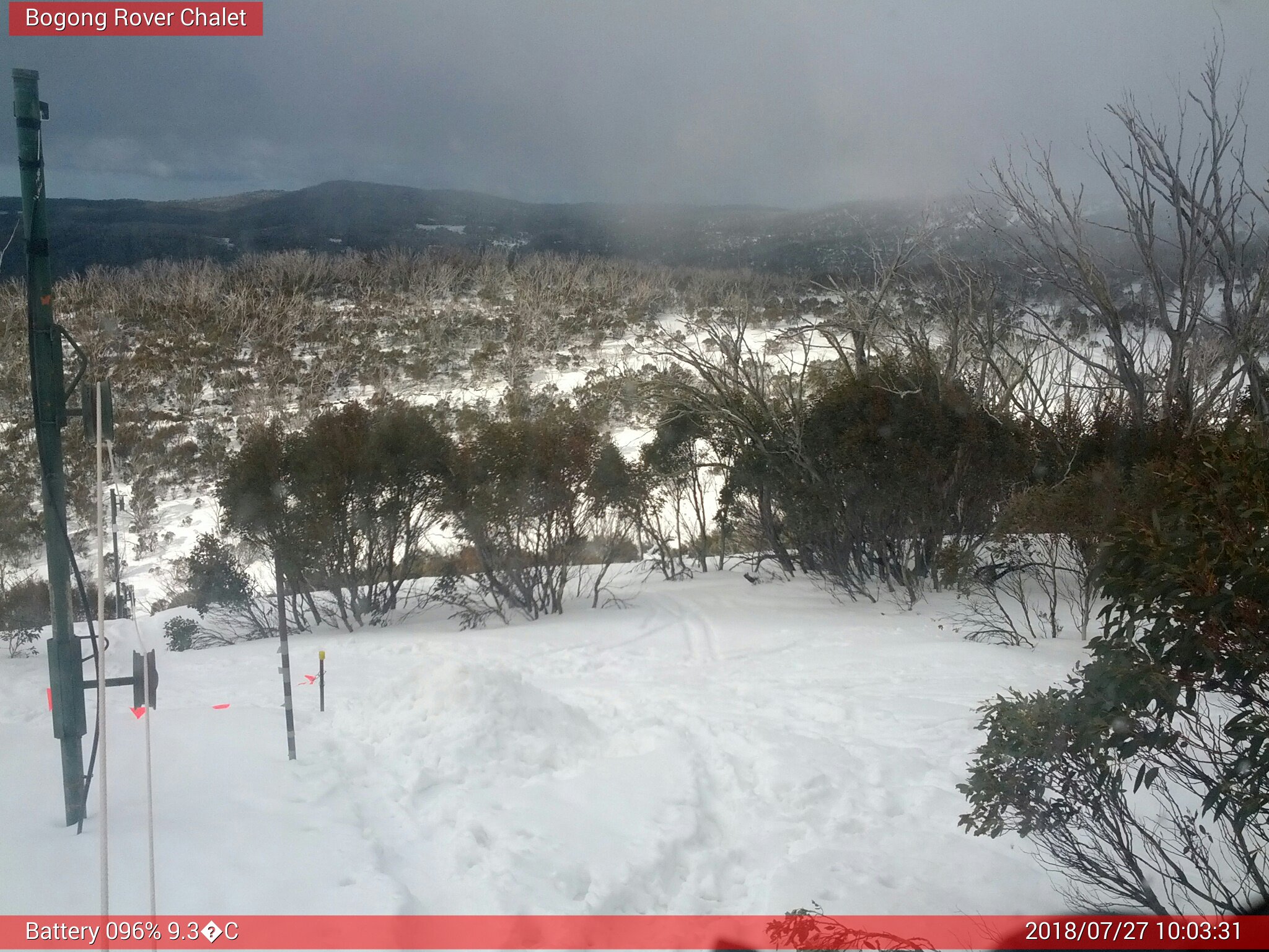 Bogong Web Cam 10:03am Friday 27th of July 2018