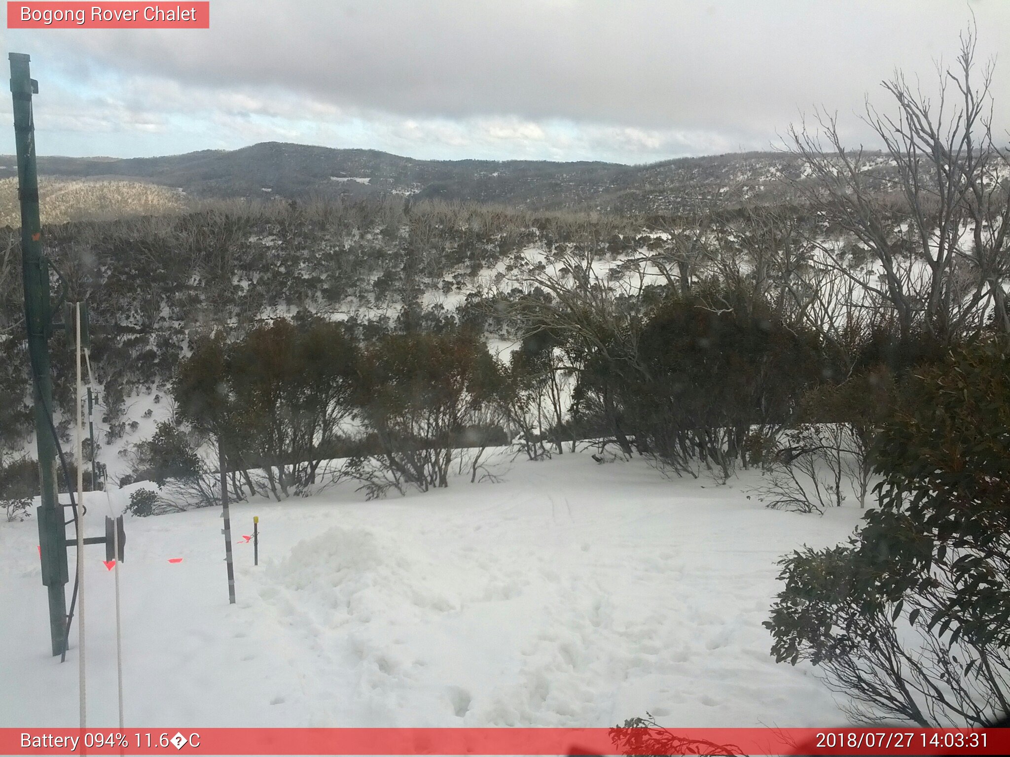 Bogong Web Cam 2:03pm Friday 27th of July 2018