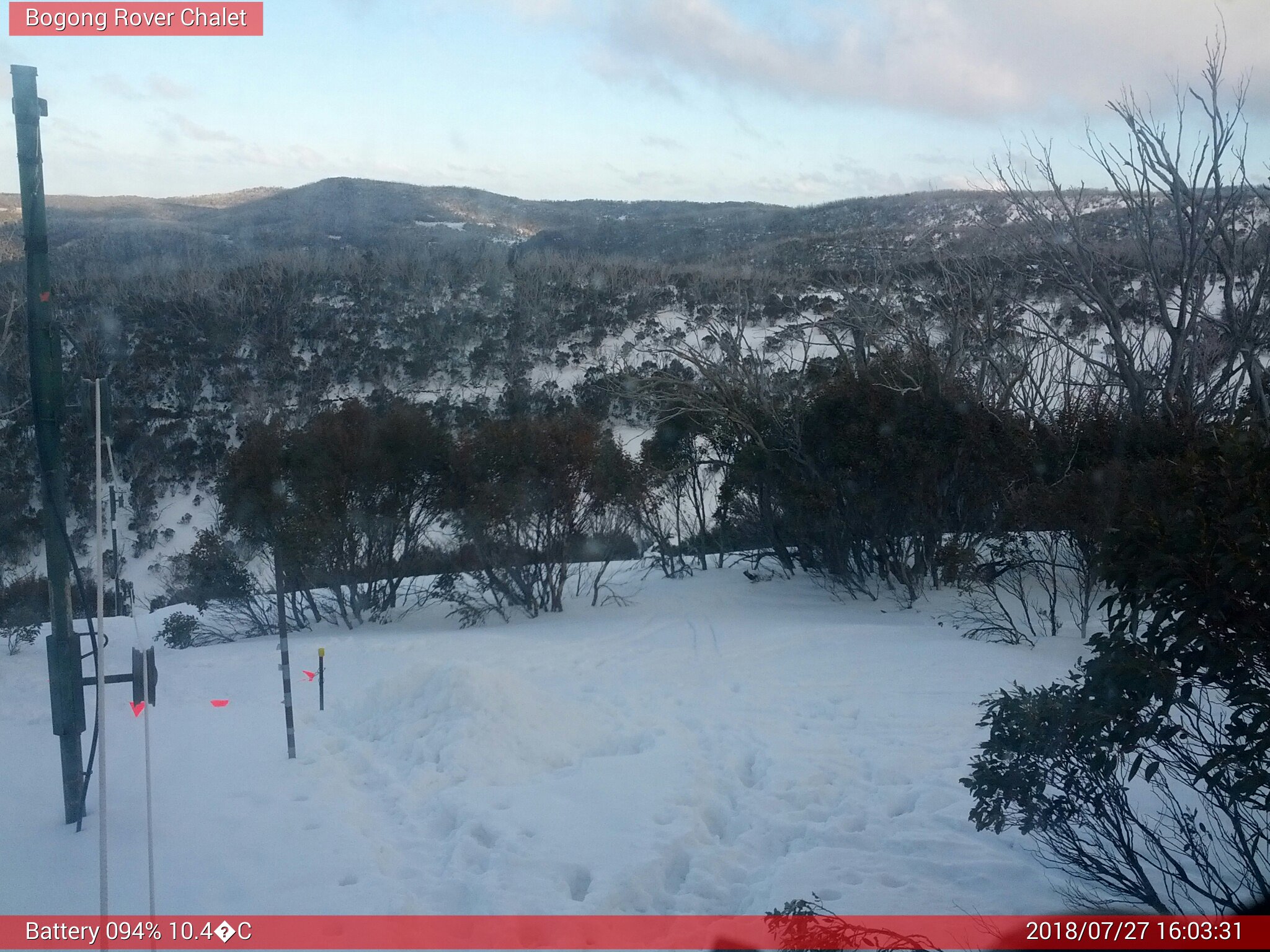 Bogong Web Cam 4:03pm Friday 27th of July 2018