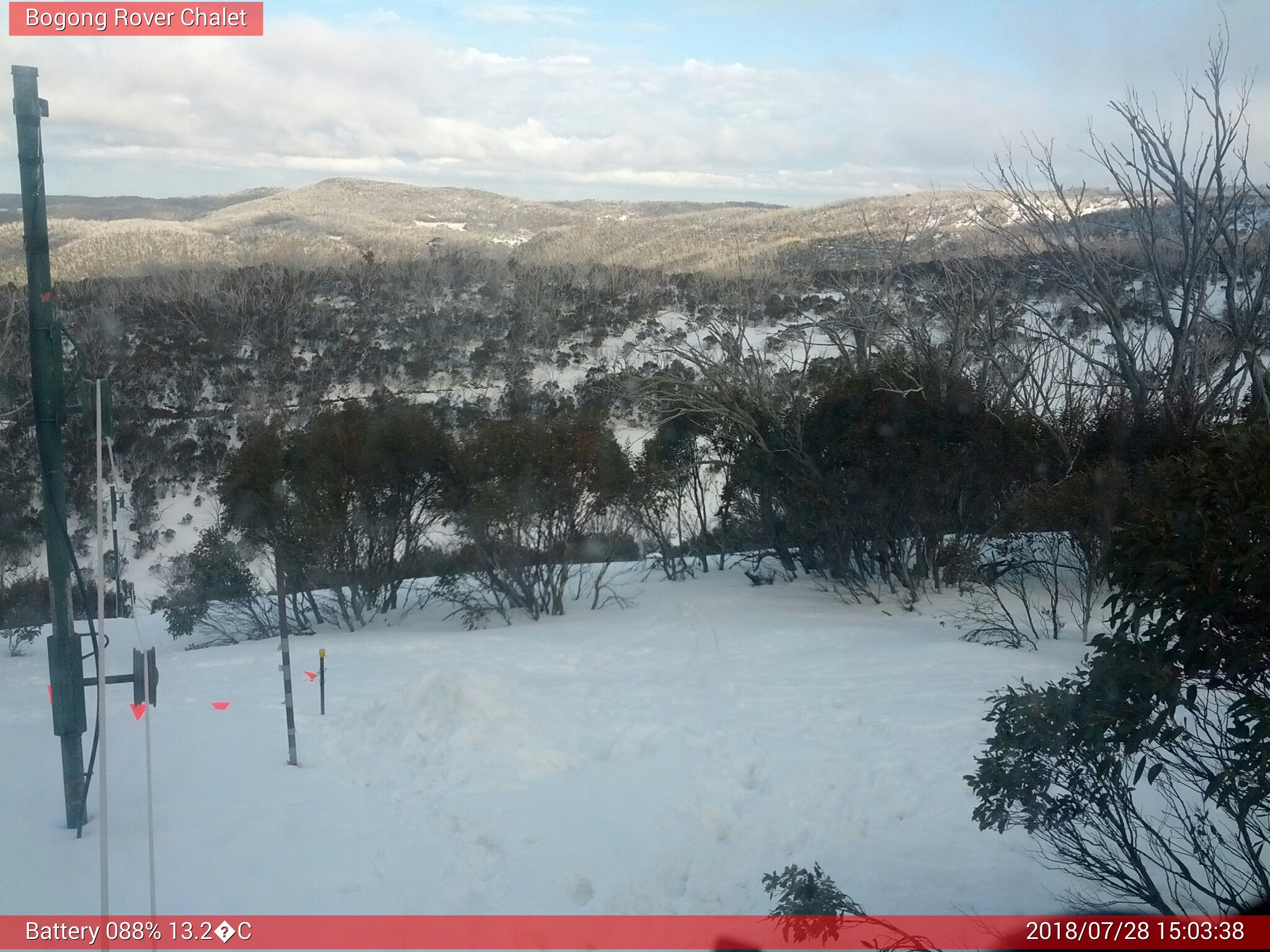 Bogong Web Cam 3:03pm Saturday 28th of July 2018