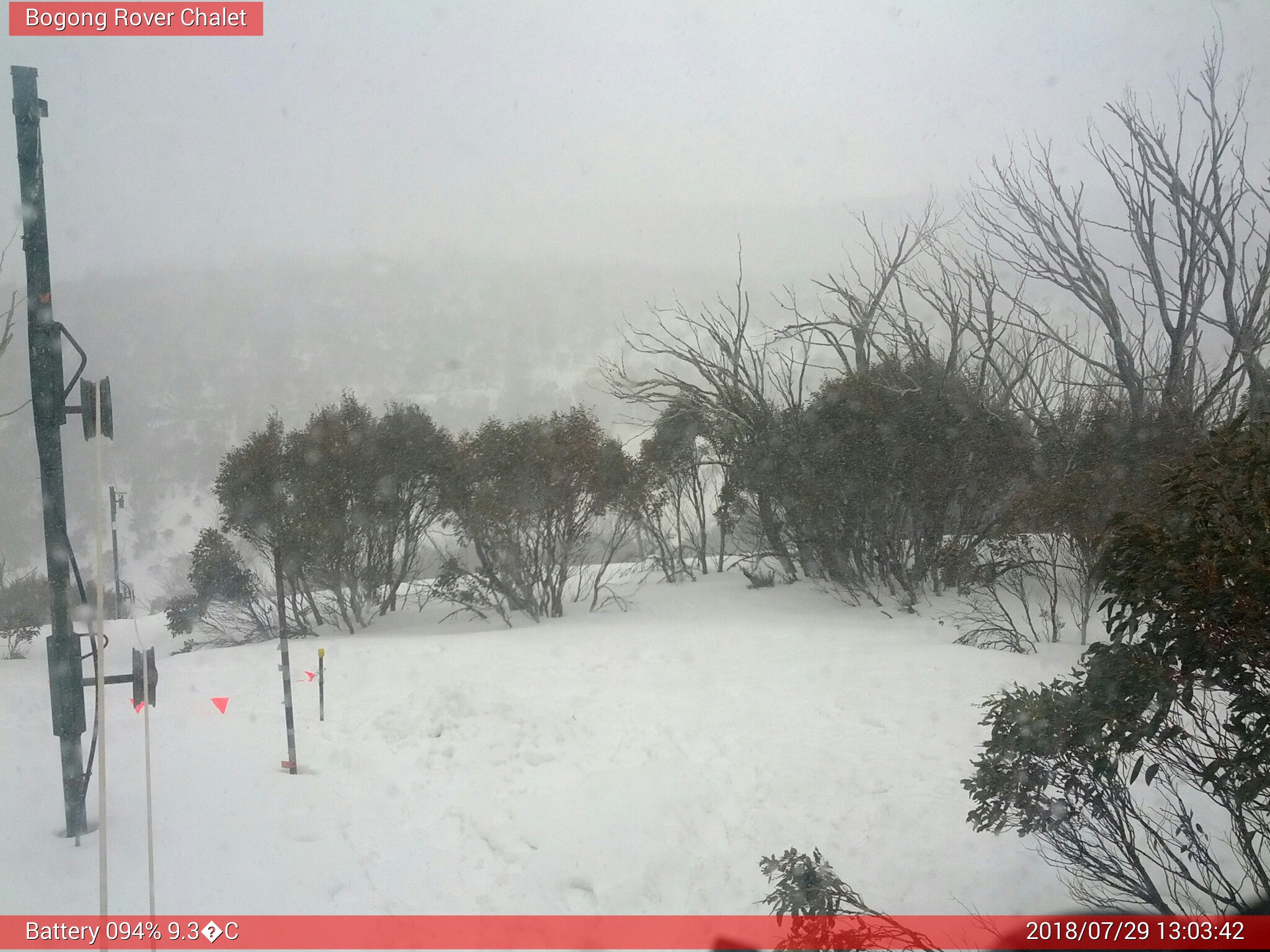 Bogong Web Cam 1:03pm Sunday 29th of July 2018