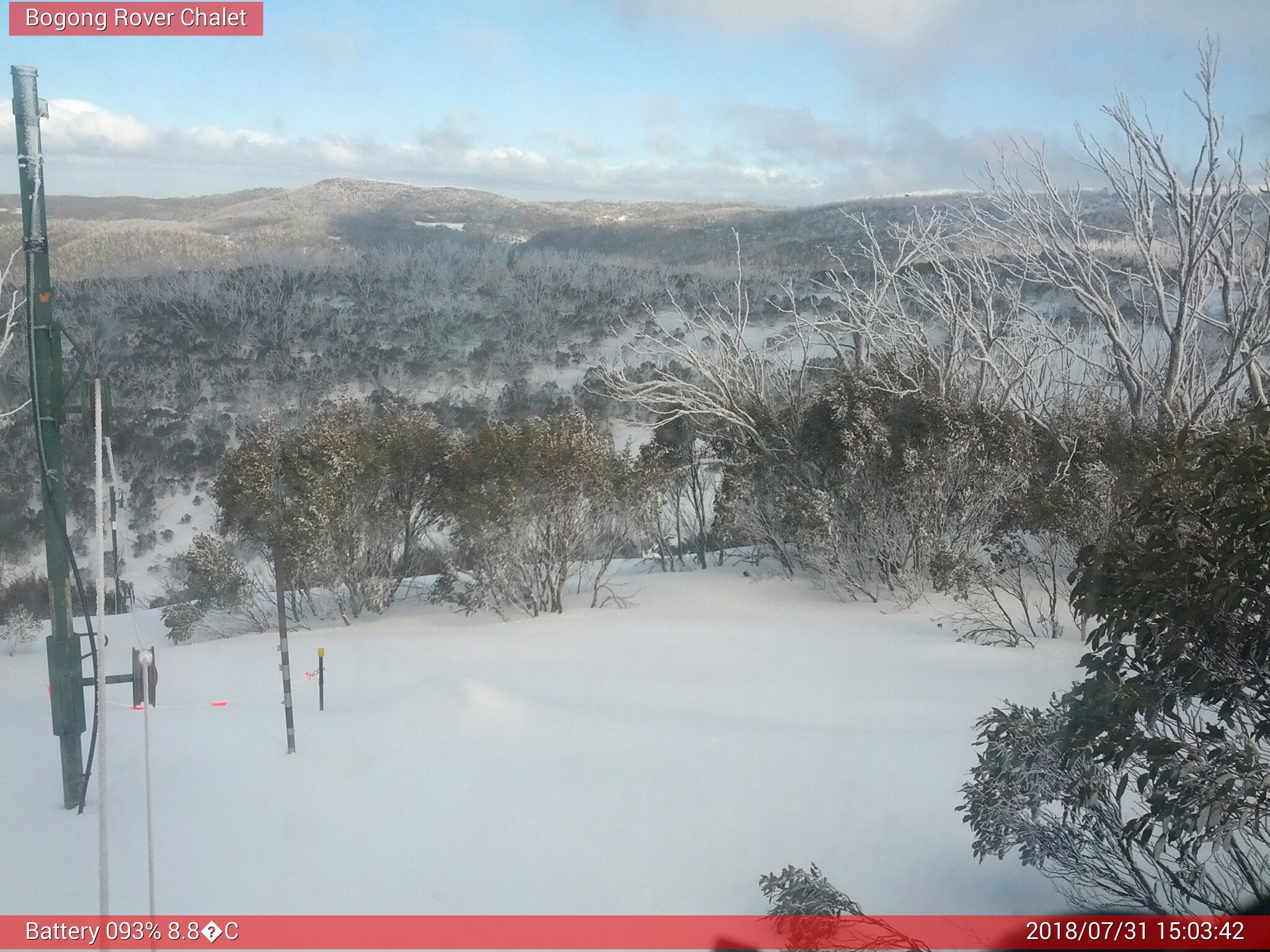 Bogong Web Cam 3:03pm Tuesday 31st of July 2018