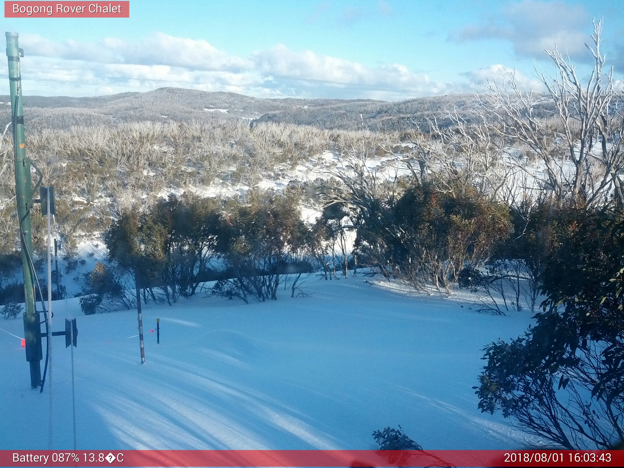 Bogong Web Cam 4:03pm Wednesday 1st of August 2018