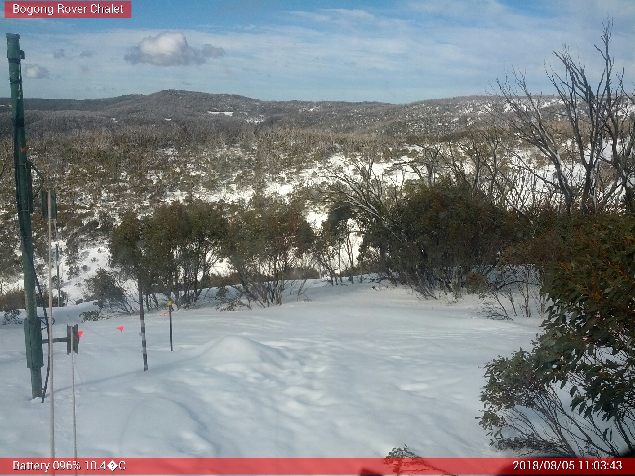 Bogong Web Cam 11:03am Sunday 5th of August 2018