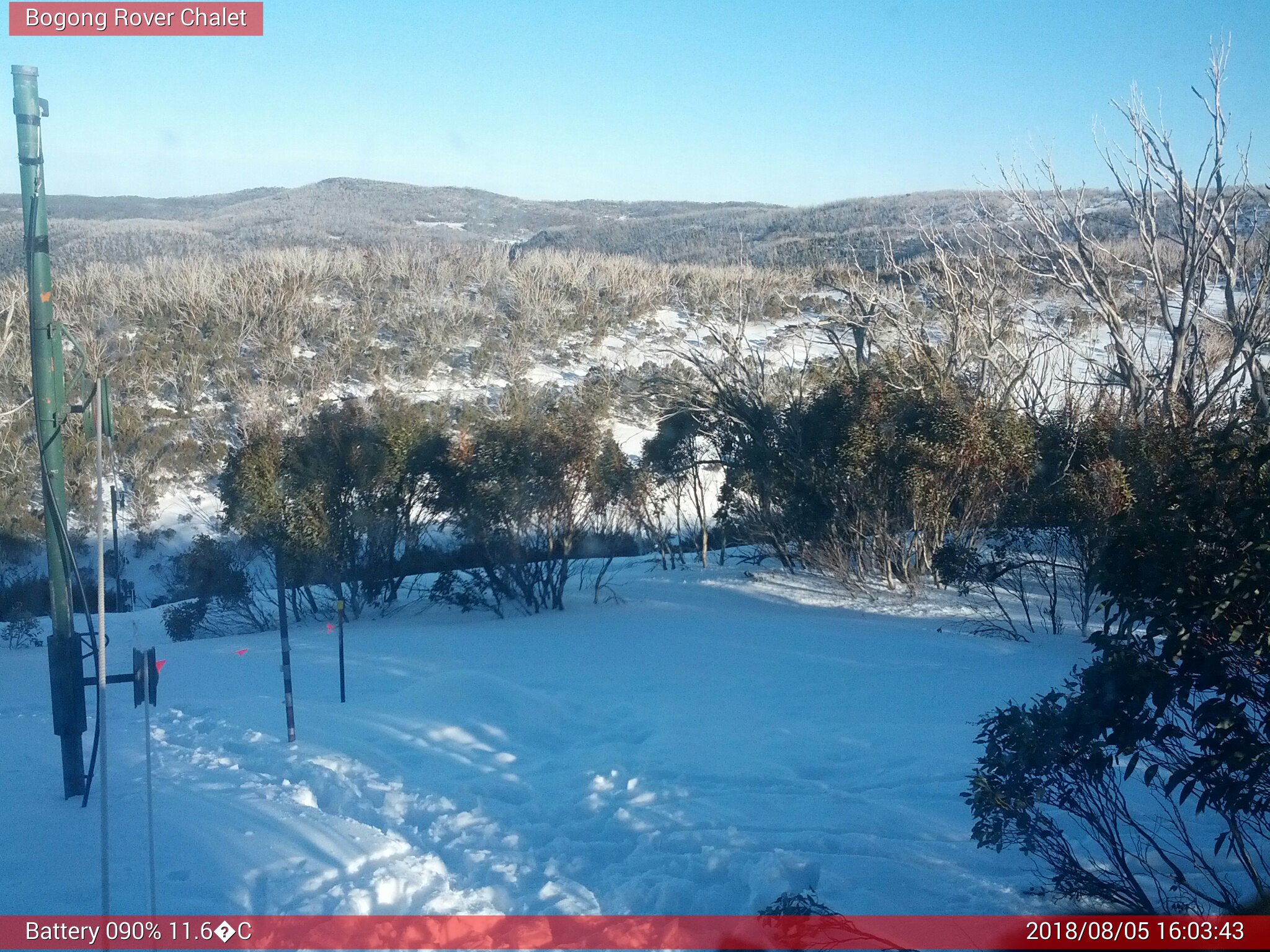 Bogong Web Cam 4:03pm Sunday 5th of August 2018