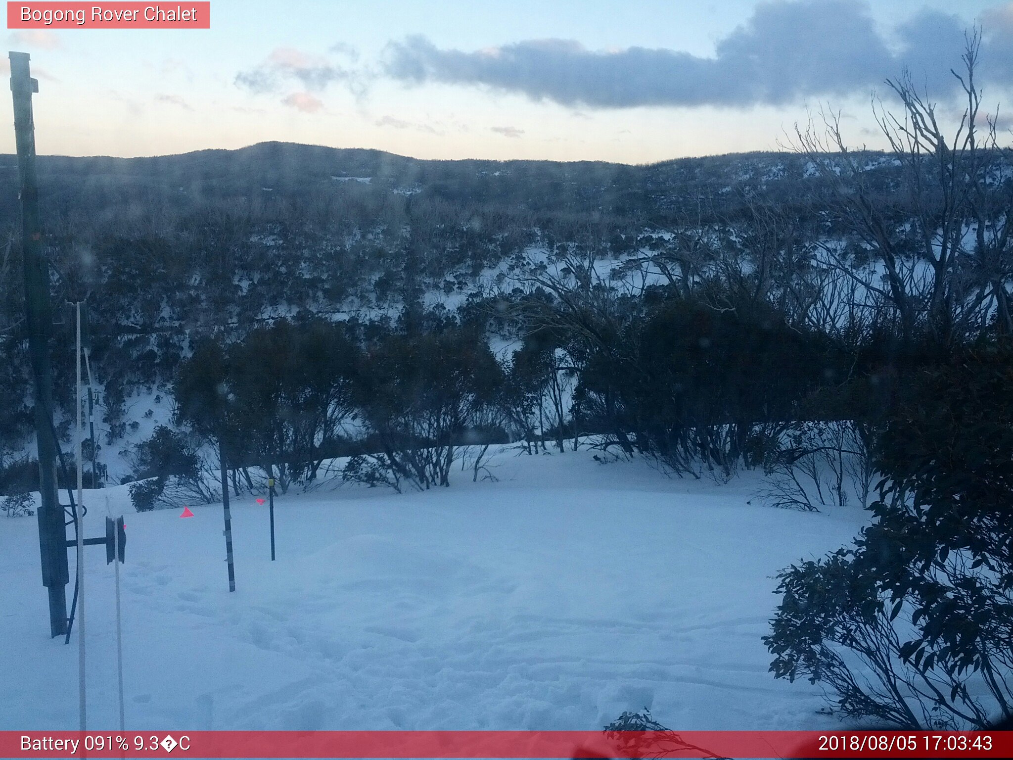 Bogong Web Cam 5:03pm Sunday 5th of August 2018