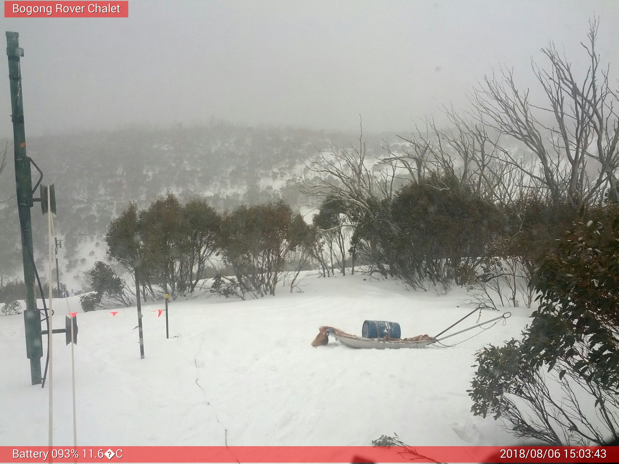 Bogong Web Cam 3:03pm Monday 6th of August 2018