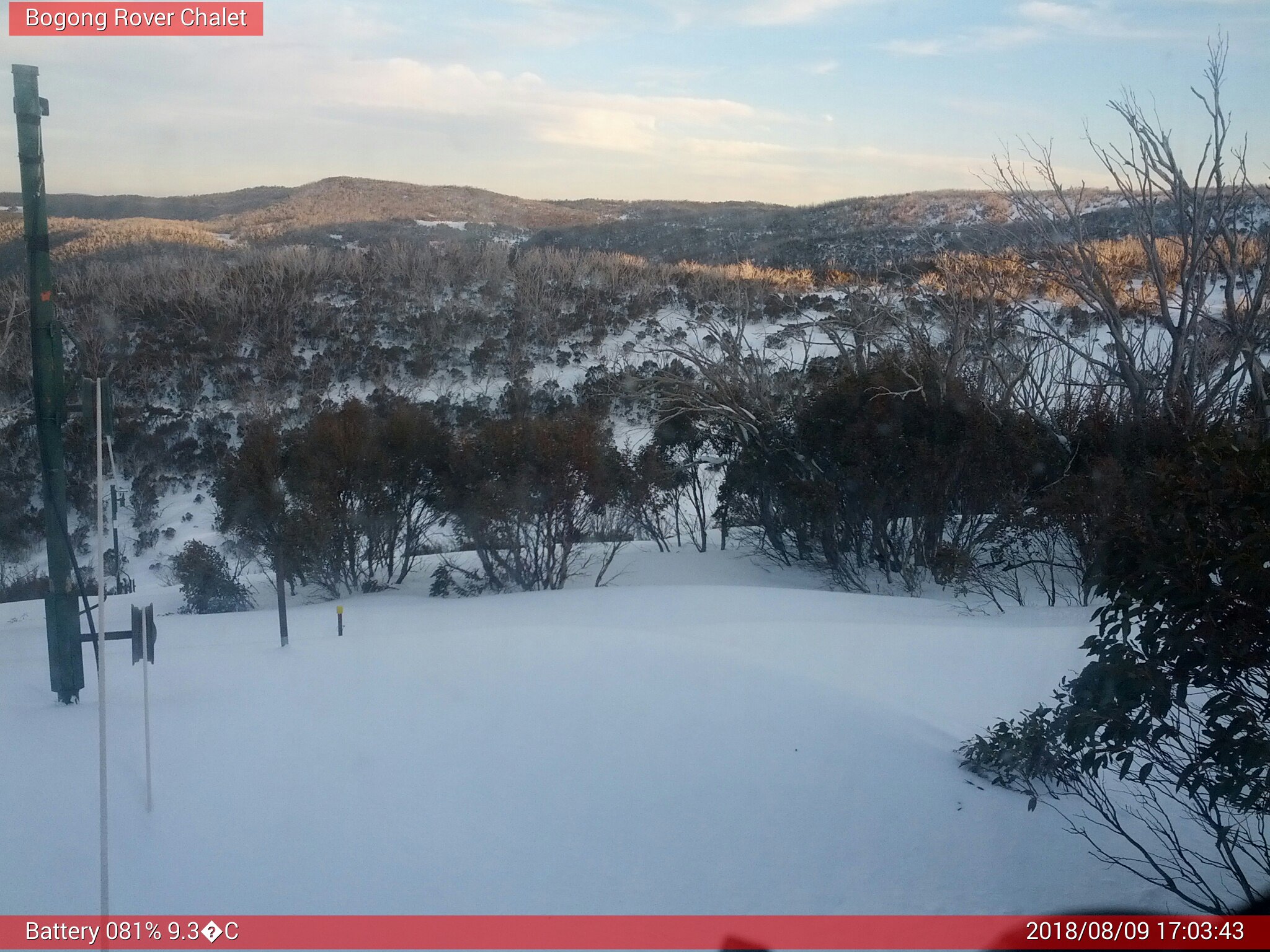 Bogong Web Cam 5:03pm Thursday 9th of August 2018