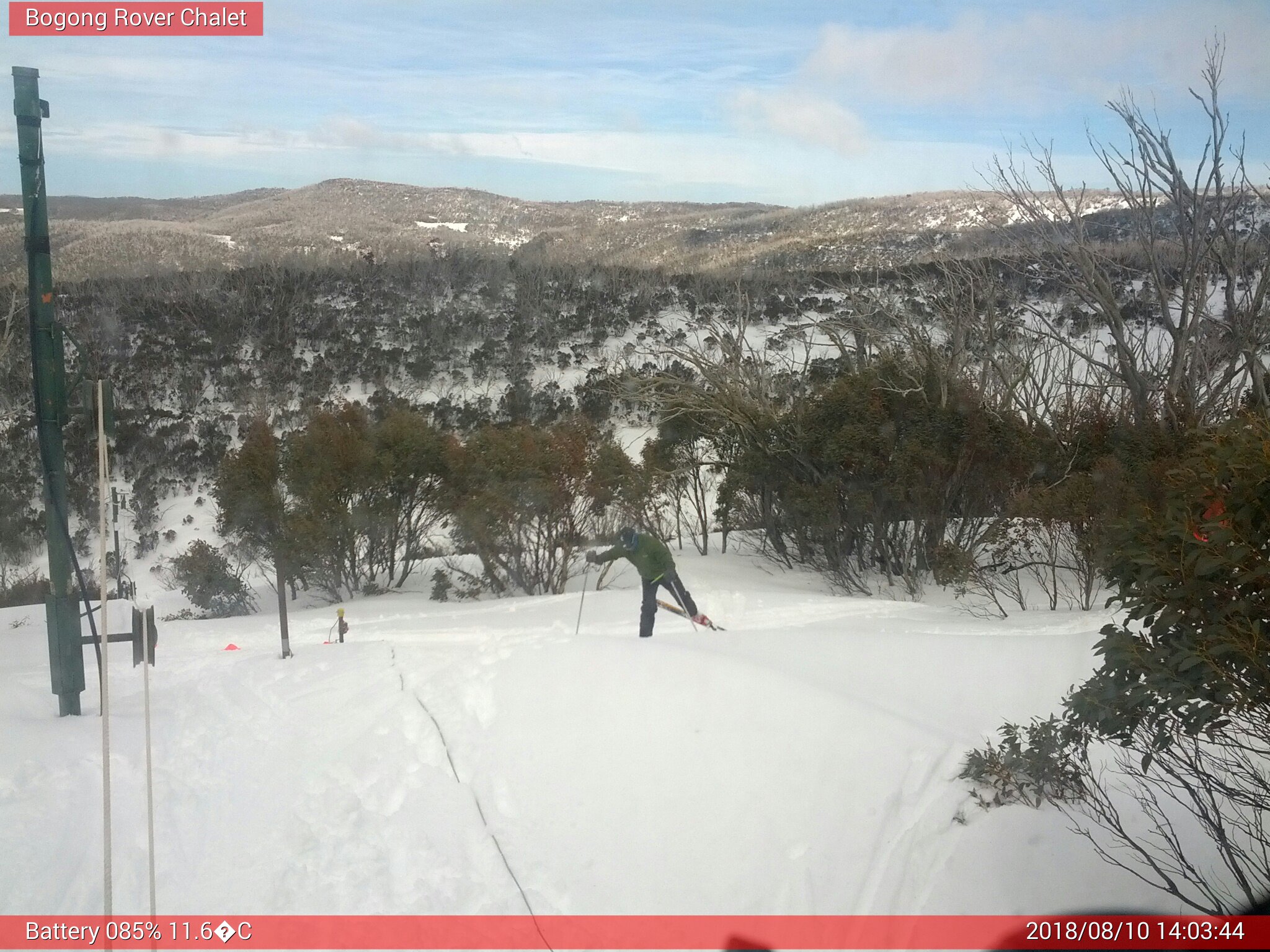 Bogong Web Cam 2:03pm Friday 10th of August 2018