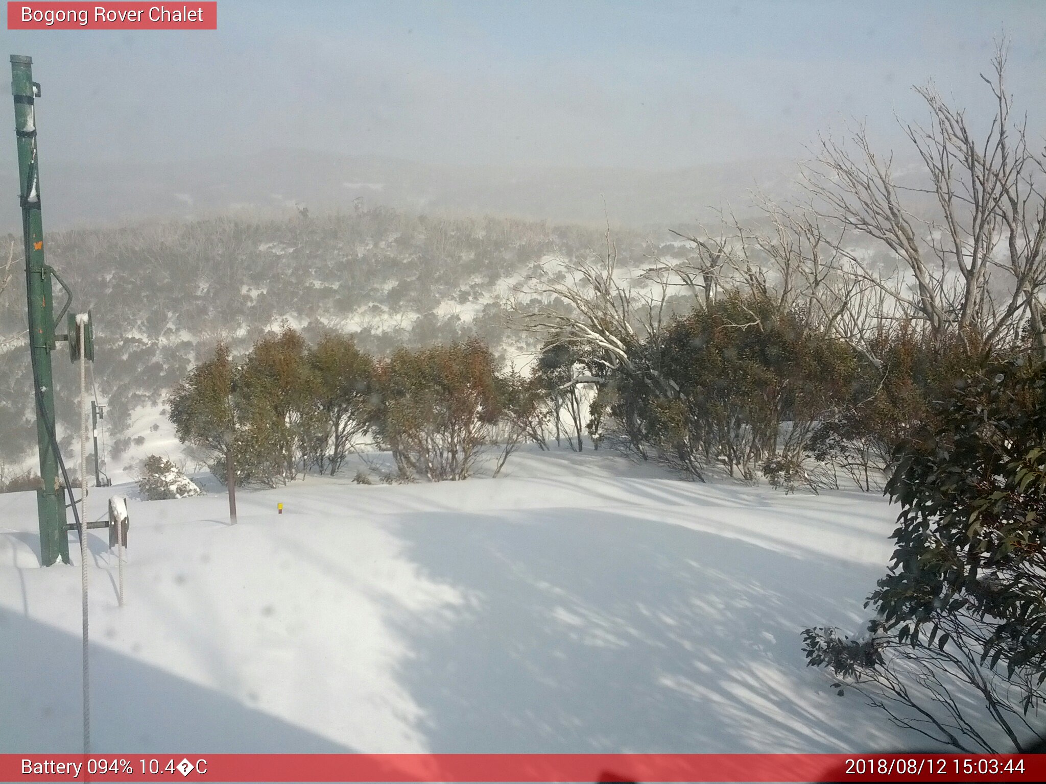 Bogong Web Cam 3:03pm Sunday 12th of August 2018