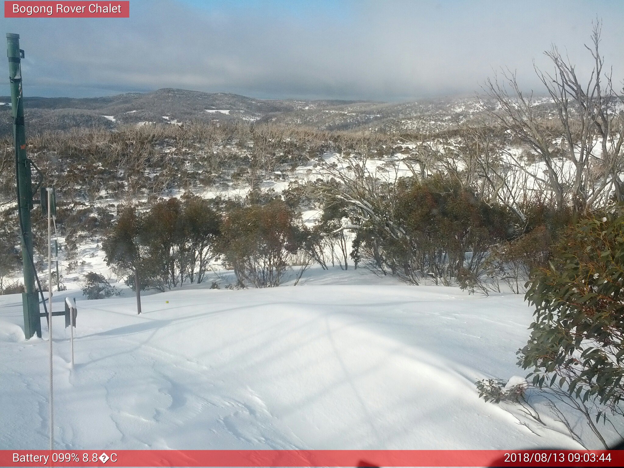 Bogong Web Cam 9:03am Monday 13th of August 2018