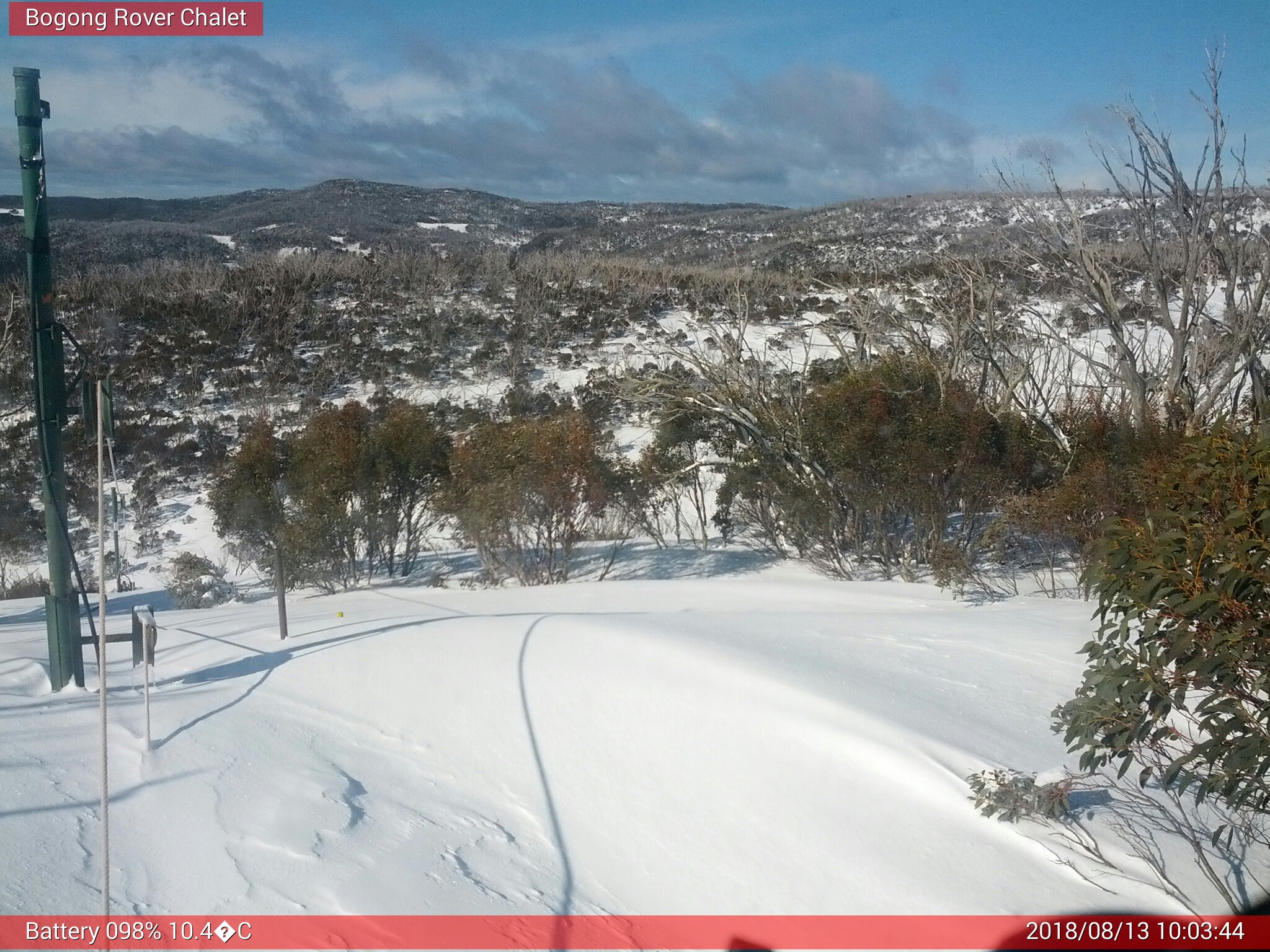 Bogong Web Cam 10:03am Monday 13th of August 2018