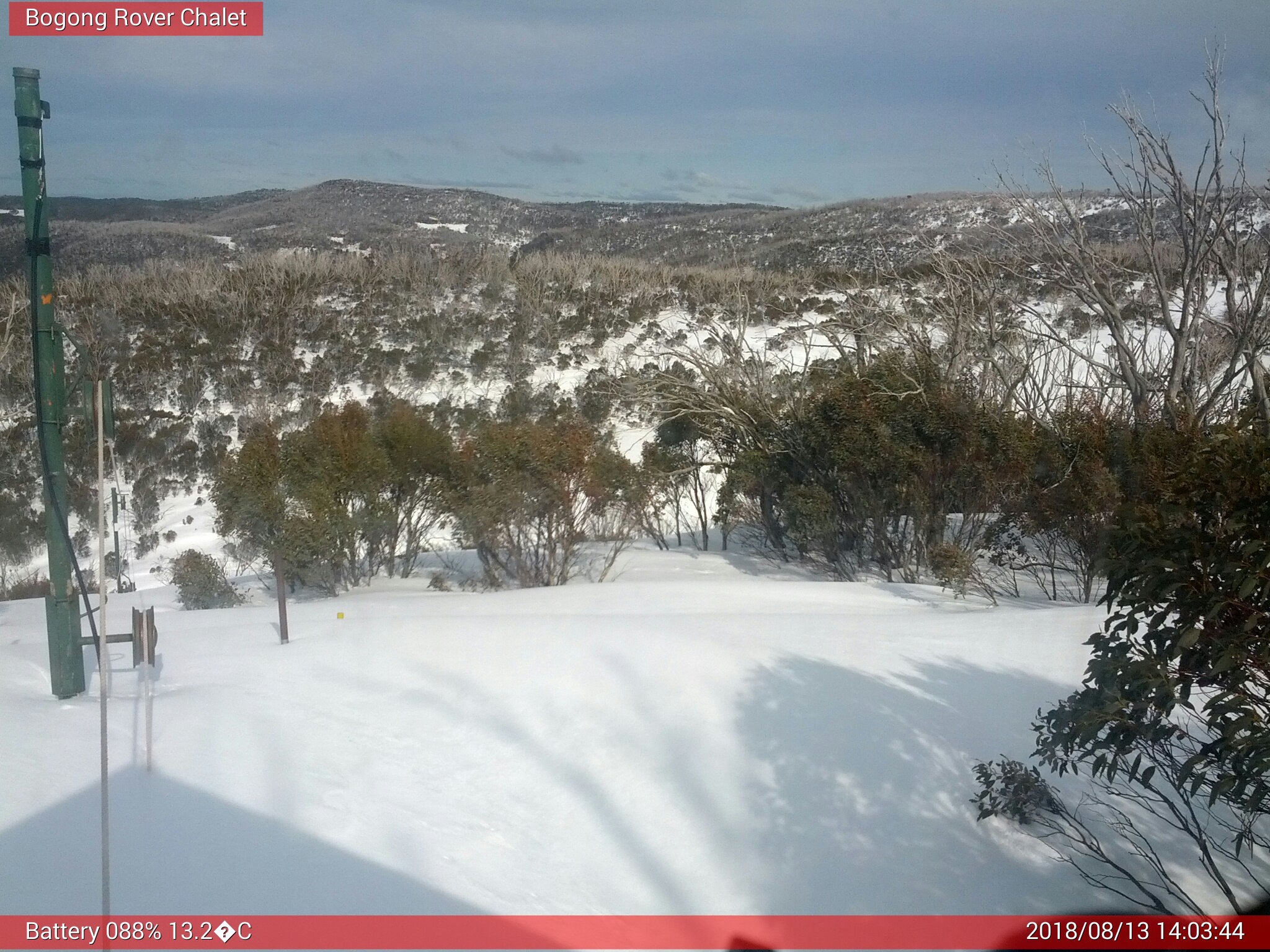 Bogong Web Cam 2:03pm Monday 13th of August 2018