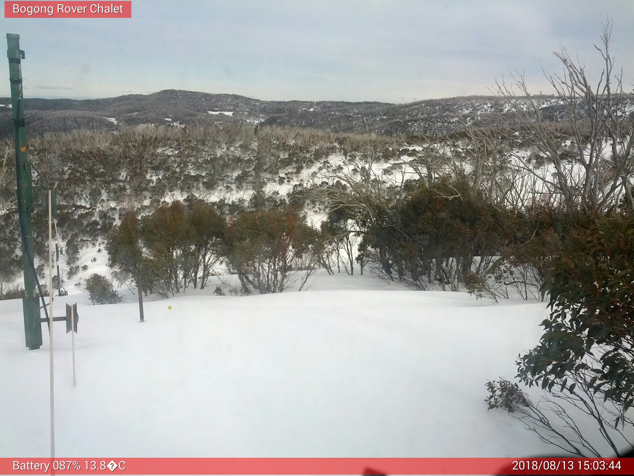 Bogong Web Cam 3:03pm Monday 13th of August 2018