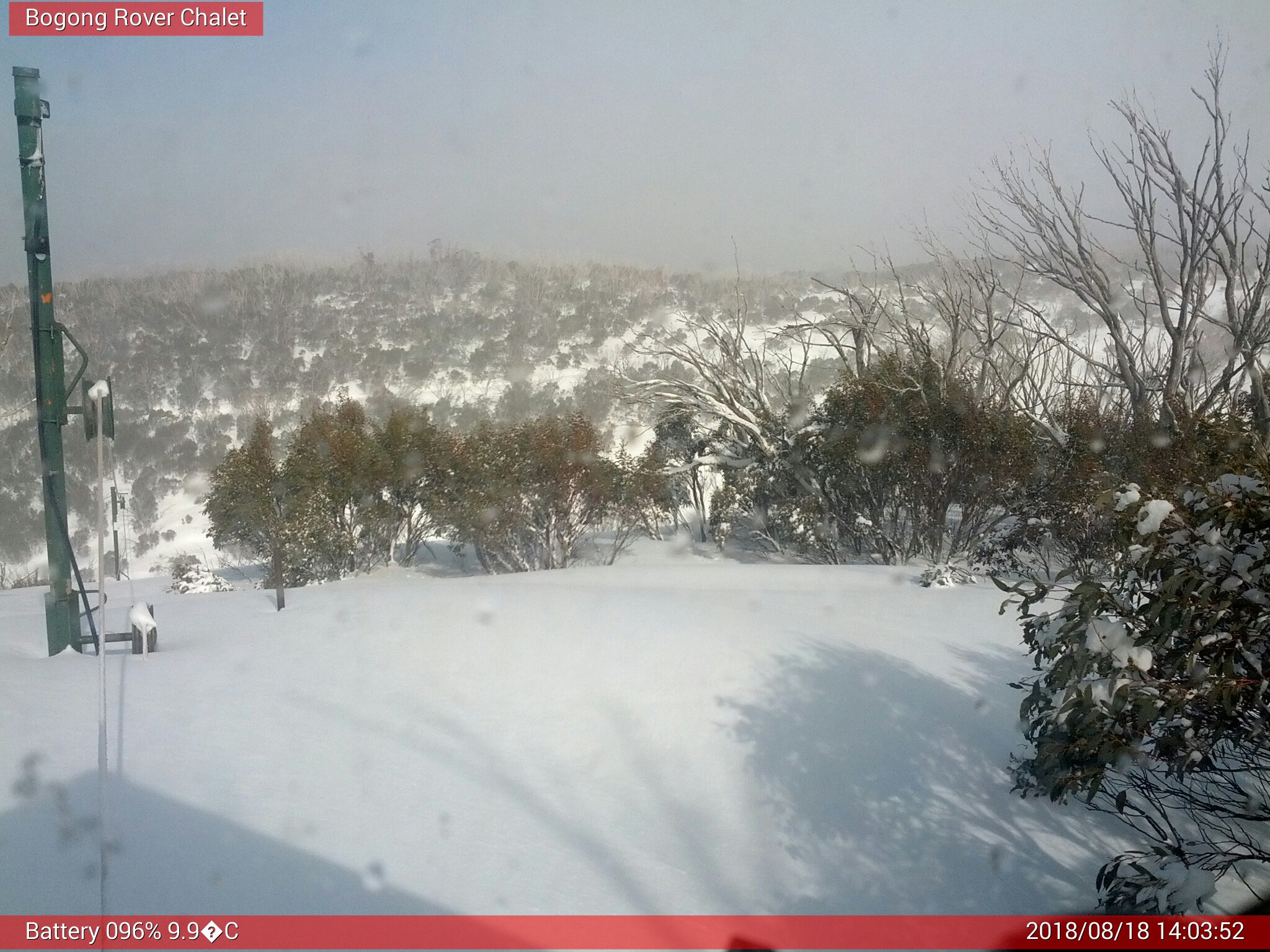 Bogong Web Cam 2:03pm Saturday 18th of August 2018