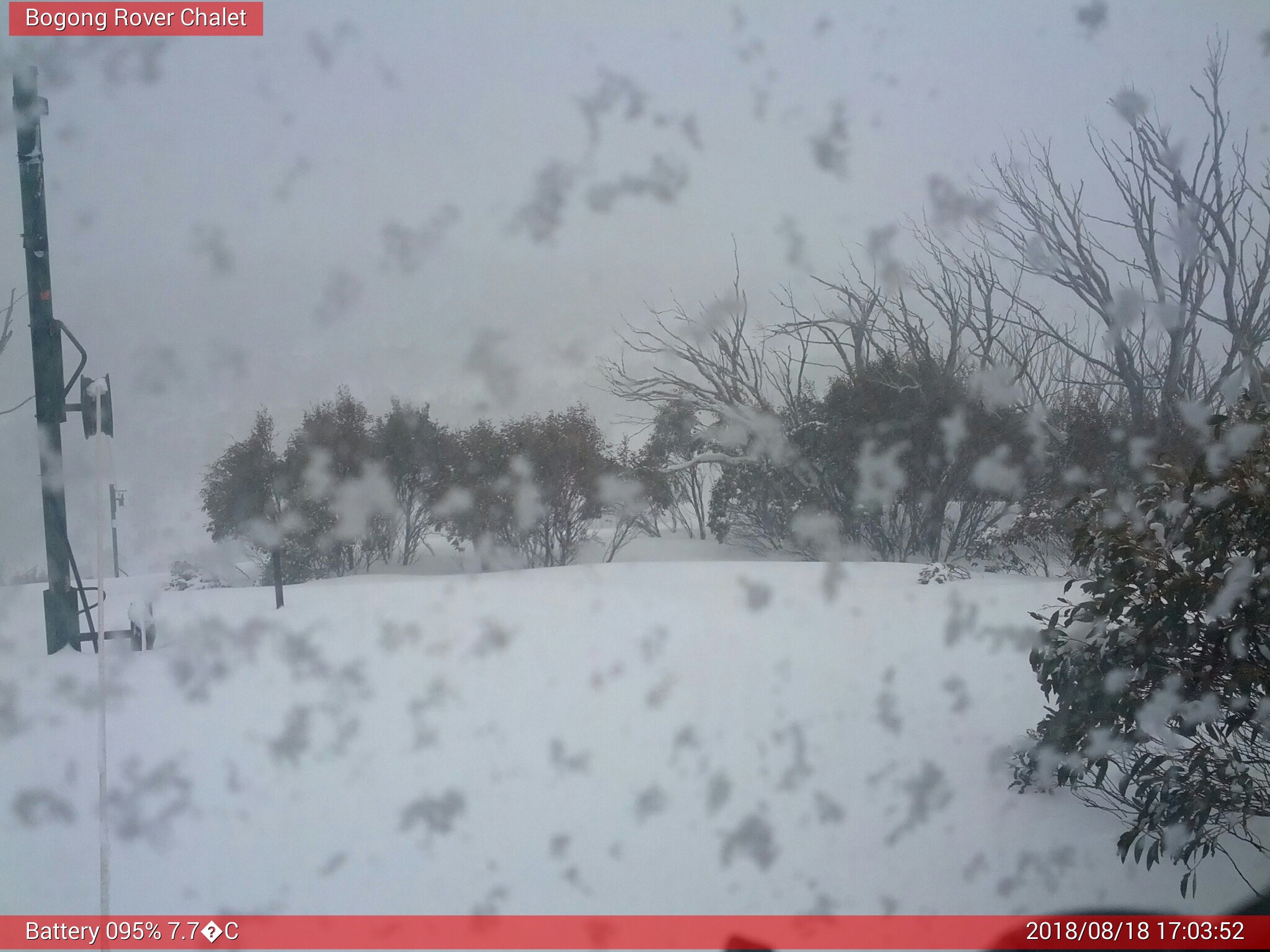 Bogong Web Cam 5:03pm Saturday 18th of August 2018