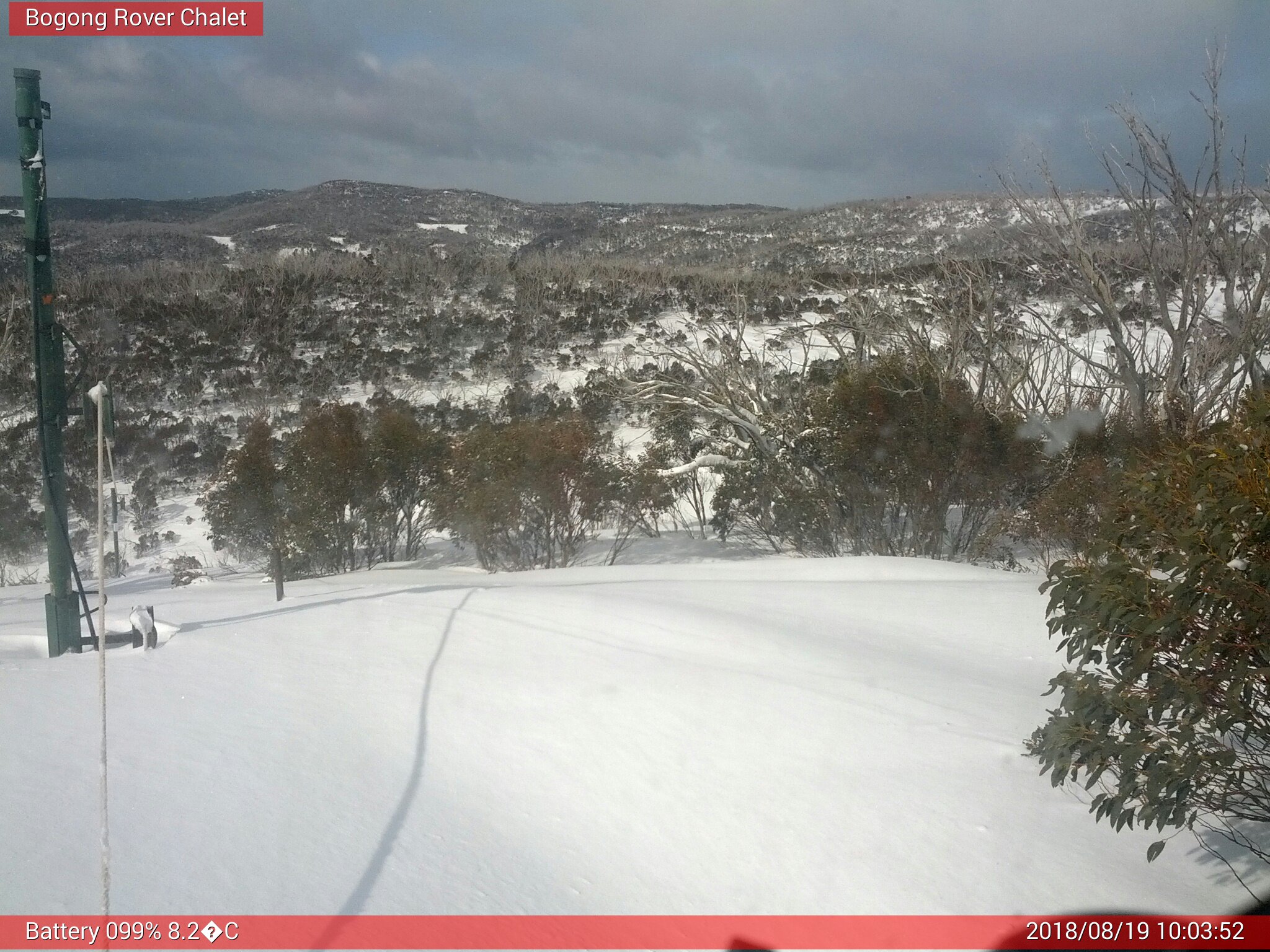 Bogong Web Cam 10:03am Sunday 19th of August 2018