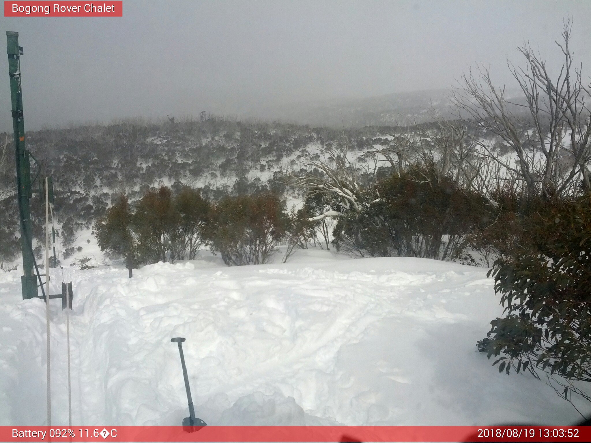 Bogong Web Cam 1:03pm Sunday 19th of August 2018