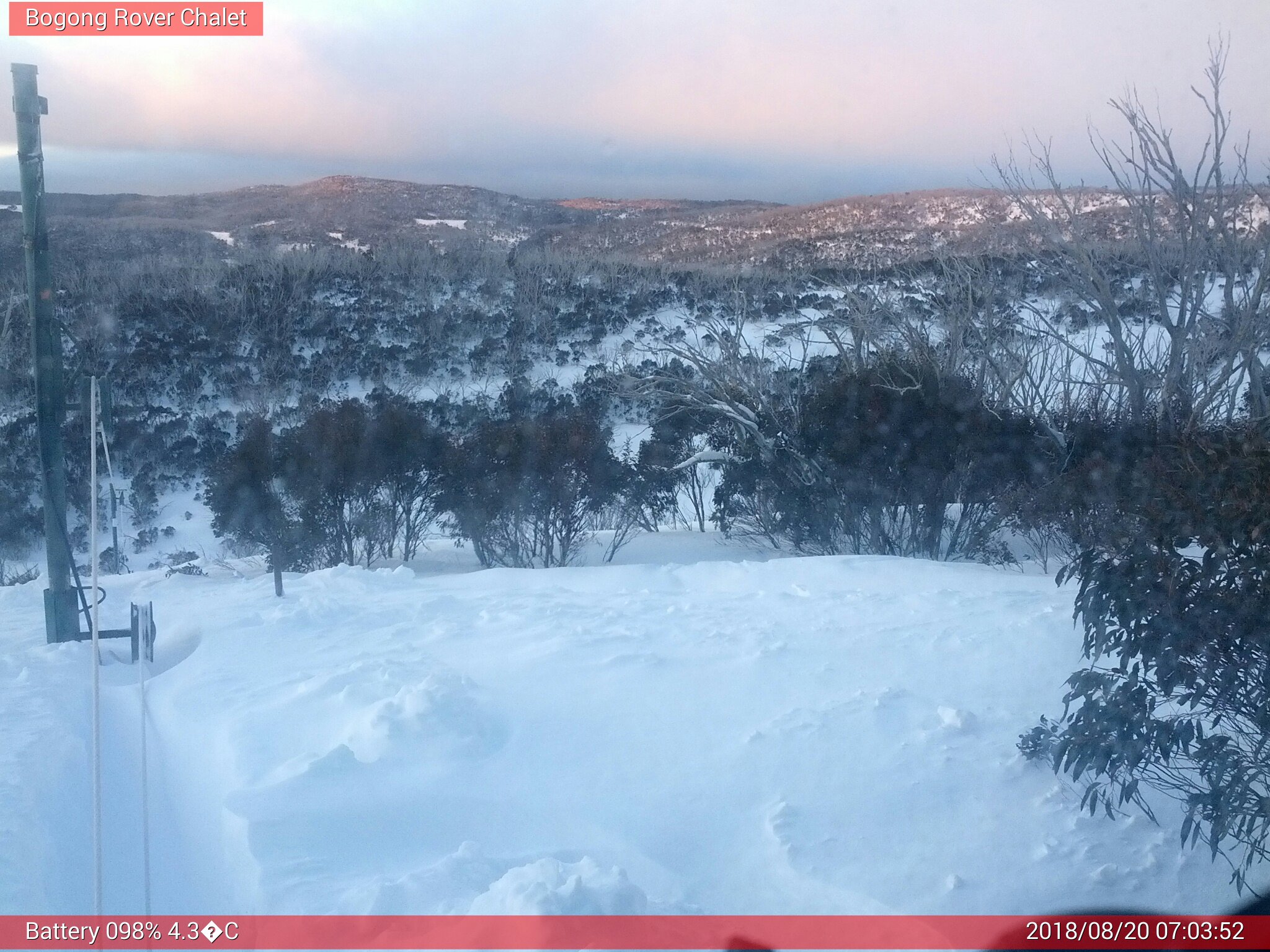 Bogong Web Cam 7:03am Monday 20th of August 2018