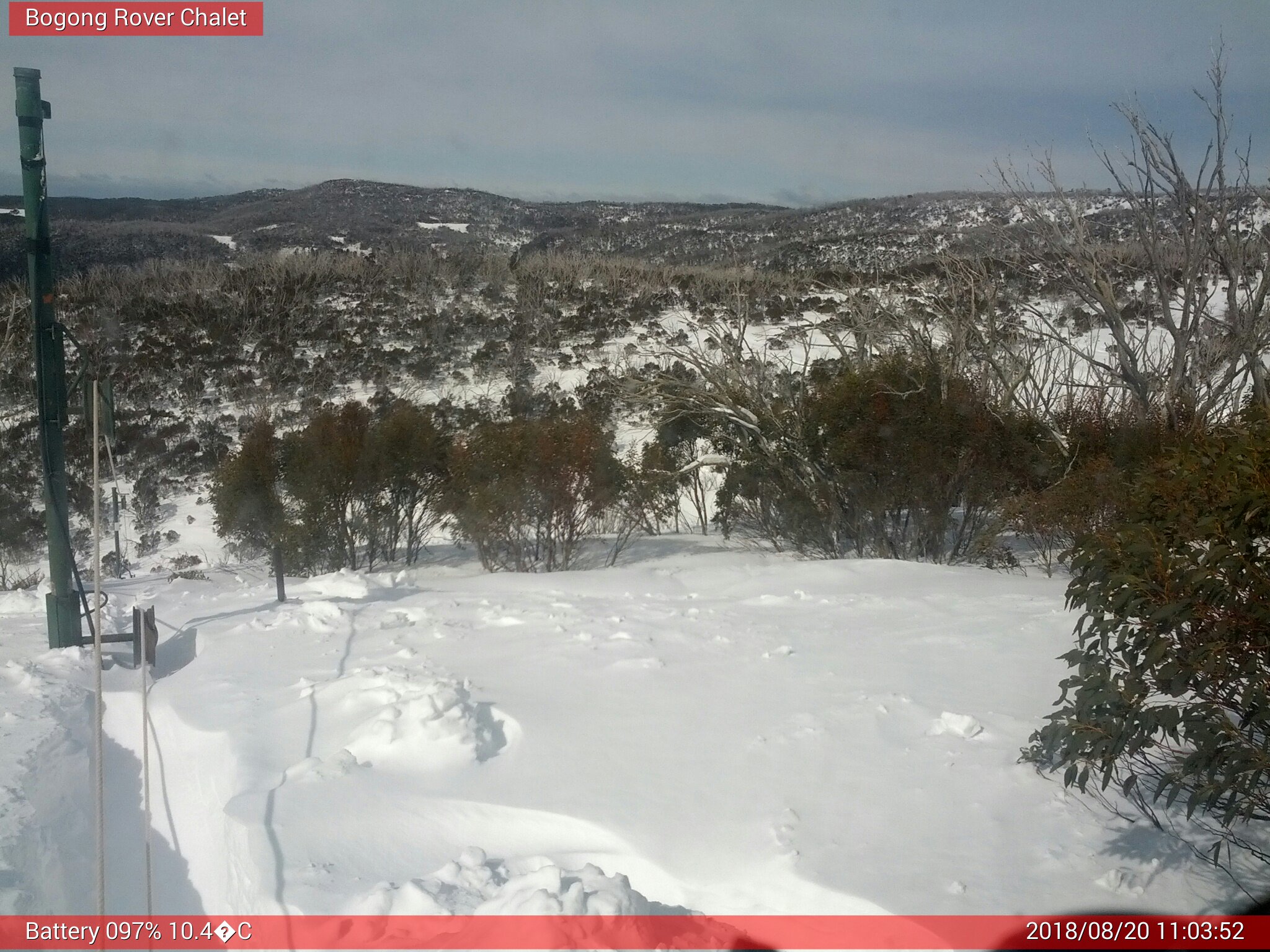 Bogong Web Cam 11:03am Monday 20th of August 2018