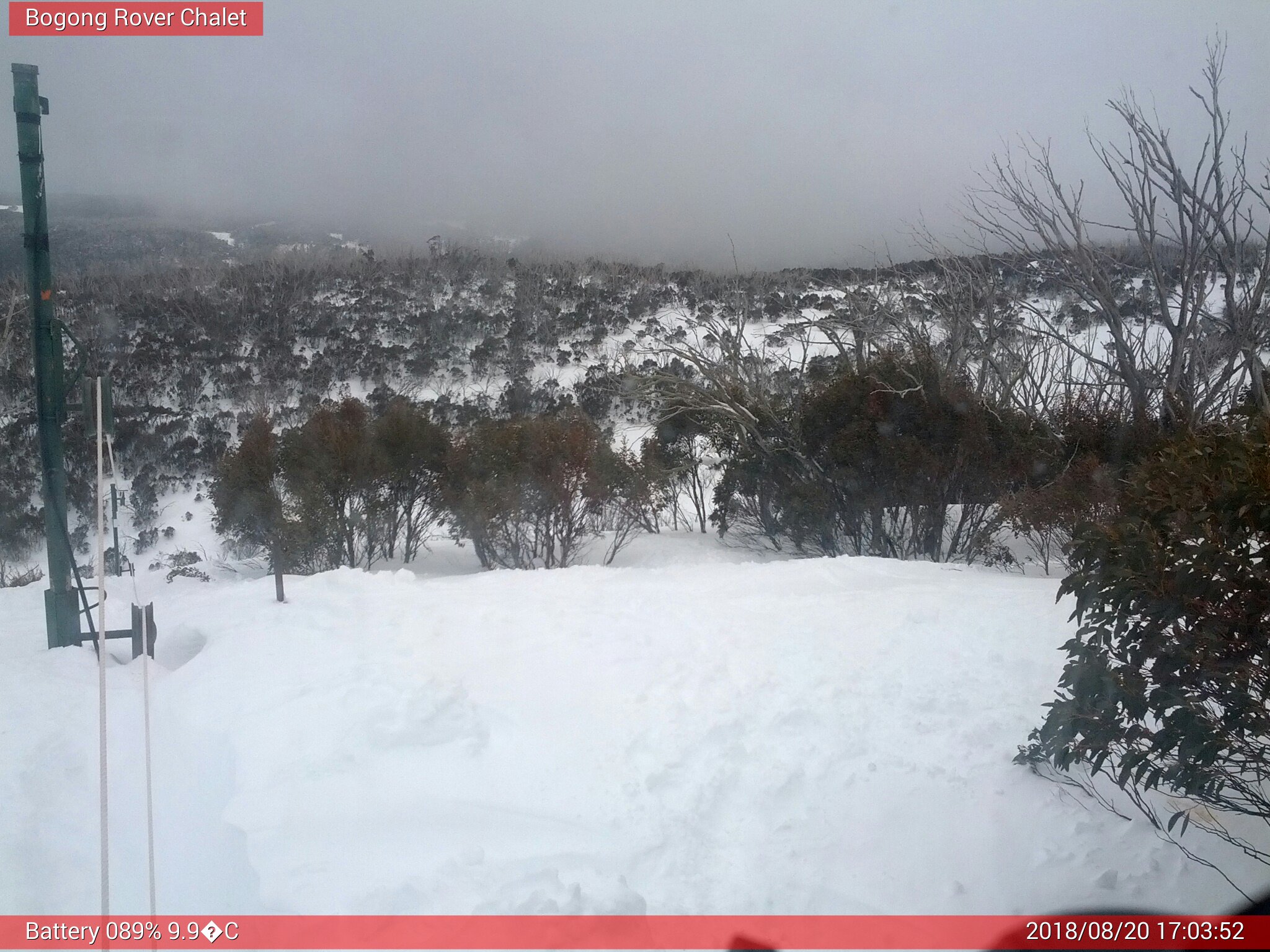 Bogong Web Cam 5:03pm Monday 20th of August 2018