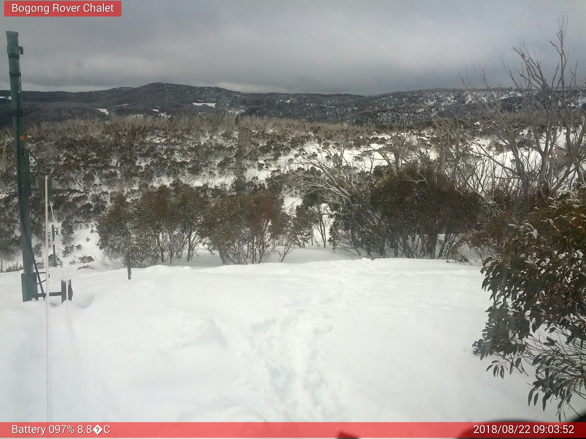 Bogong Web Cam 9:03am Wednesday 22nd of August 2018