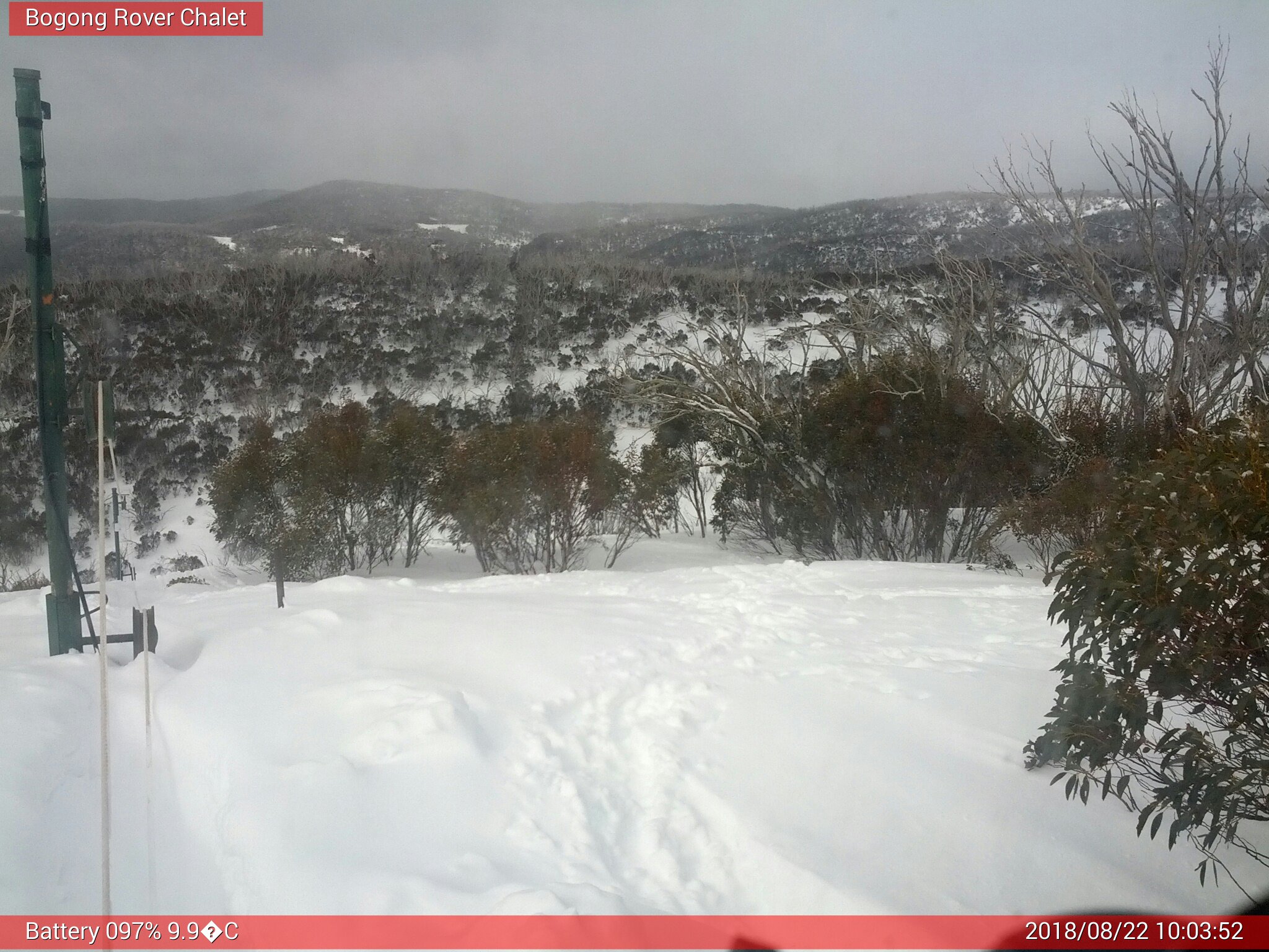 Bogong Web Cam 10:03am Wednesday 22nd of August 2018