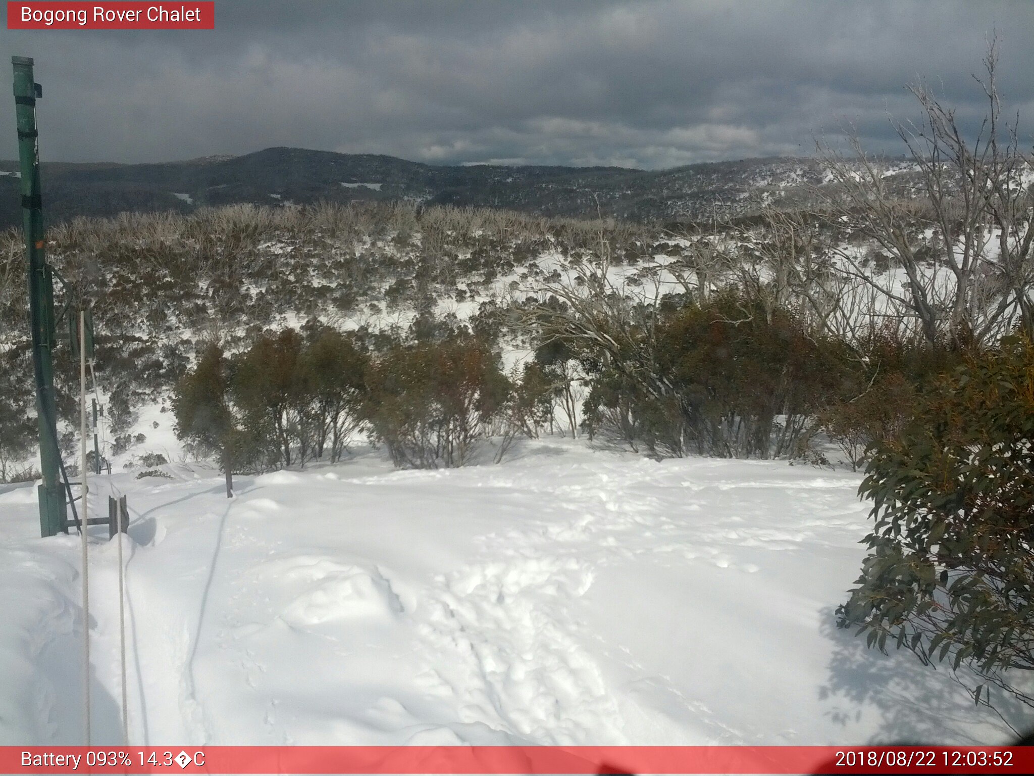 Bogong Web Cam 12:03pm Wednesday 22nd of August 2018