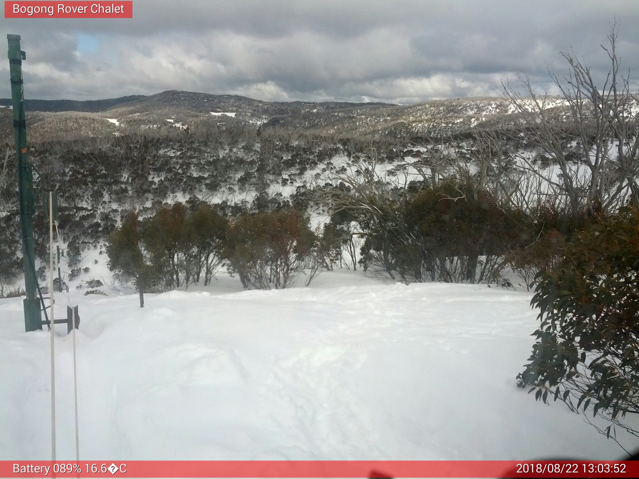 Bogong Web Cam 1:03pm Wednesday 22nd of August 2018