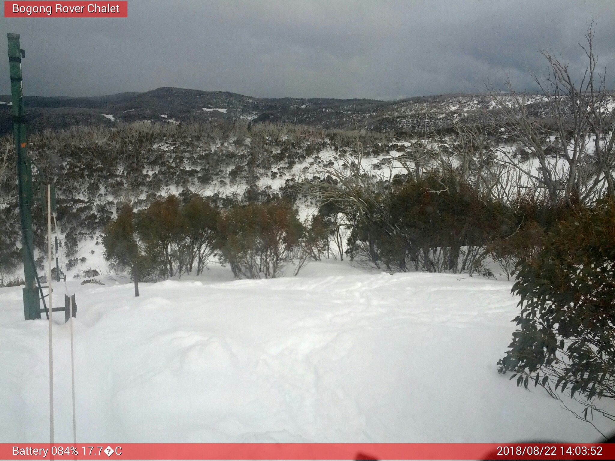 Bogong Web Cam 2:03pm Wednesday 22nd of August 2018