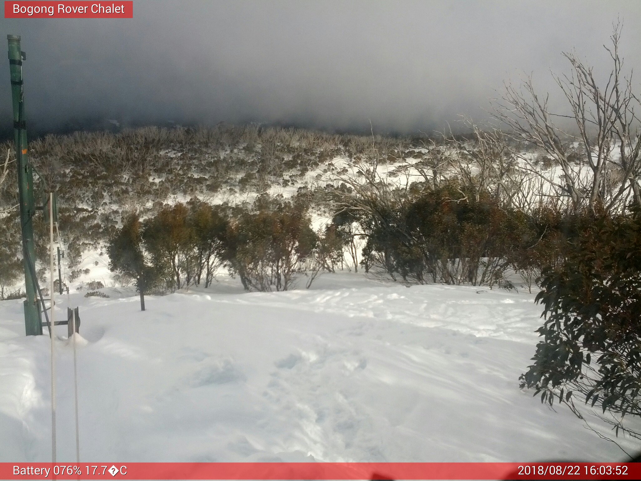 Bogong Web Cam 4:03pm Wednesday 22nd of August 2018