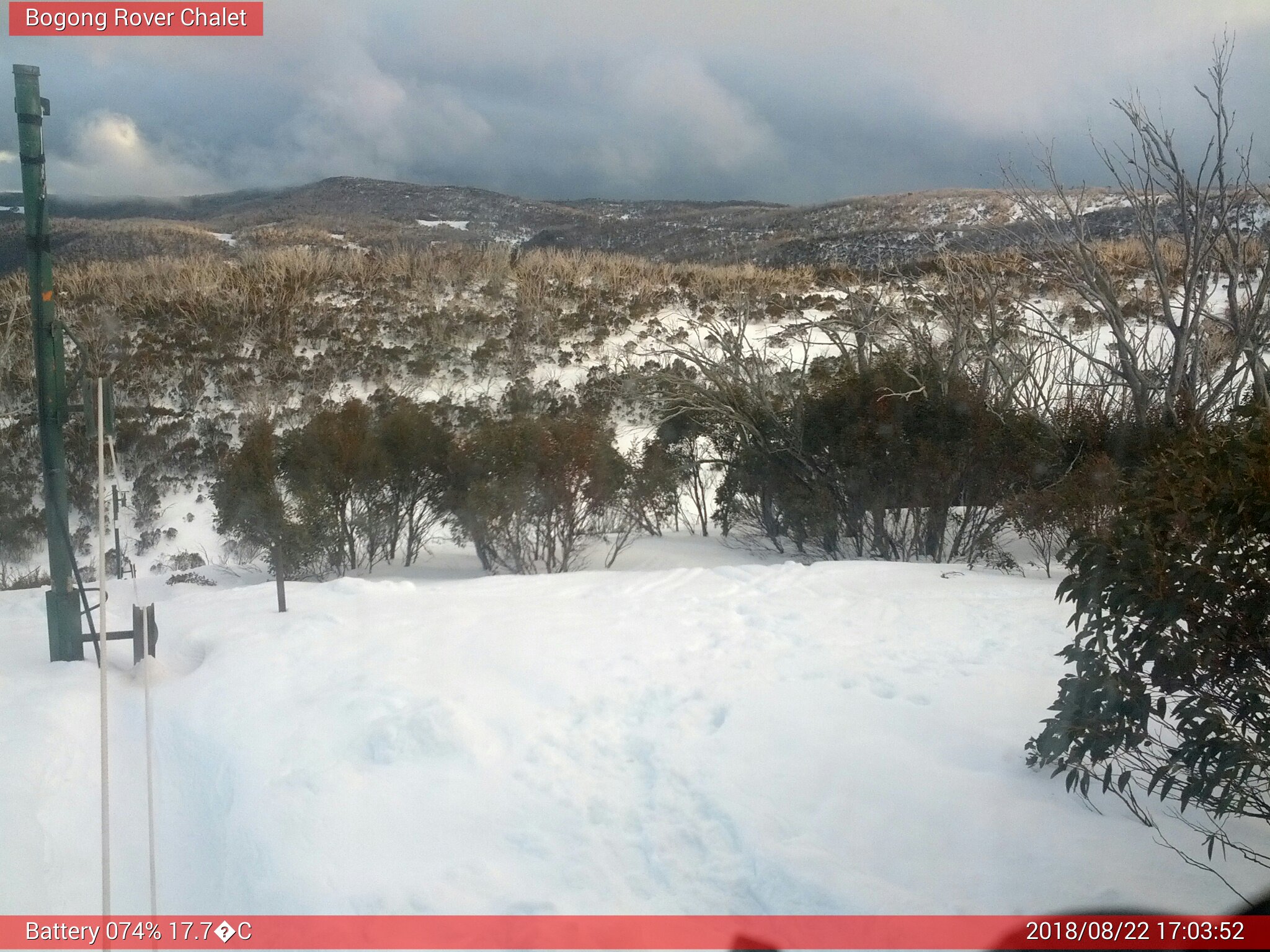 Bogong Web Cam 5:03pm Wednesday 22nd of August 2018