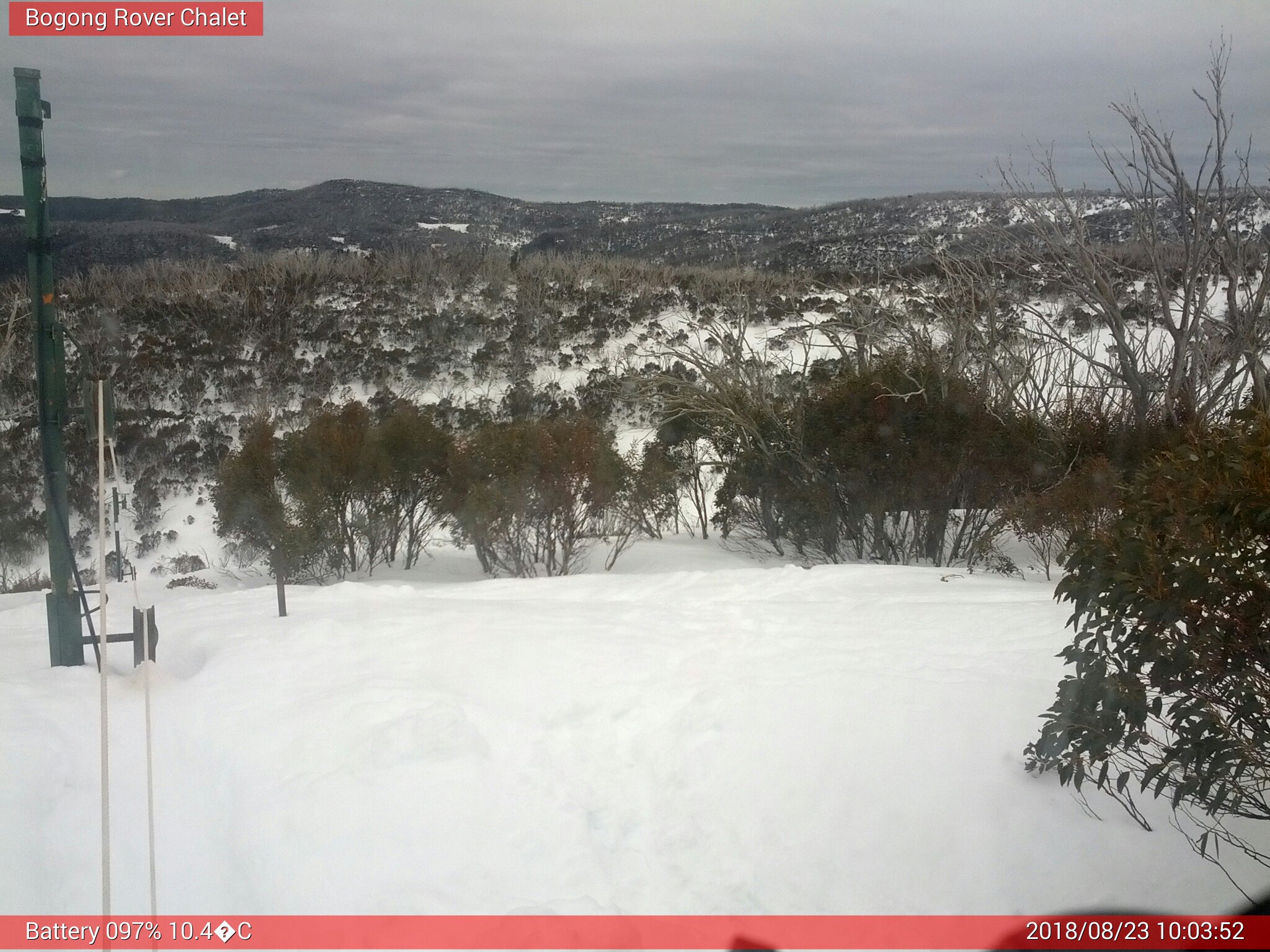 Bogong Web Cam 10:03am Thursday 23rd of August 2018