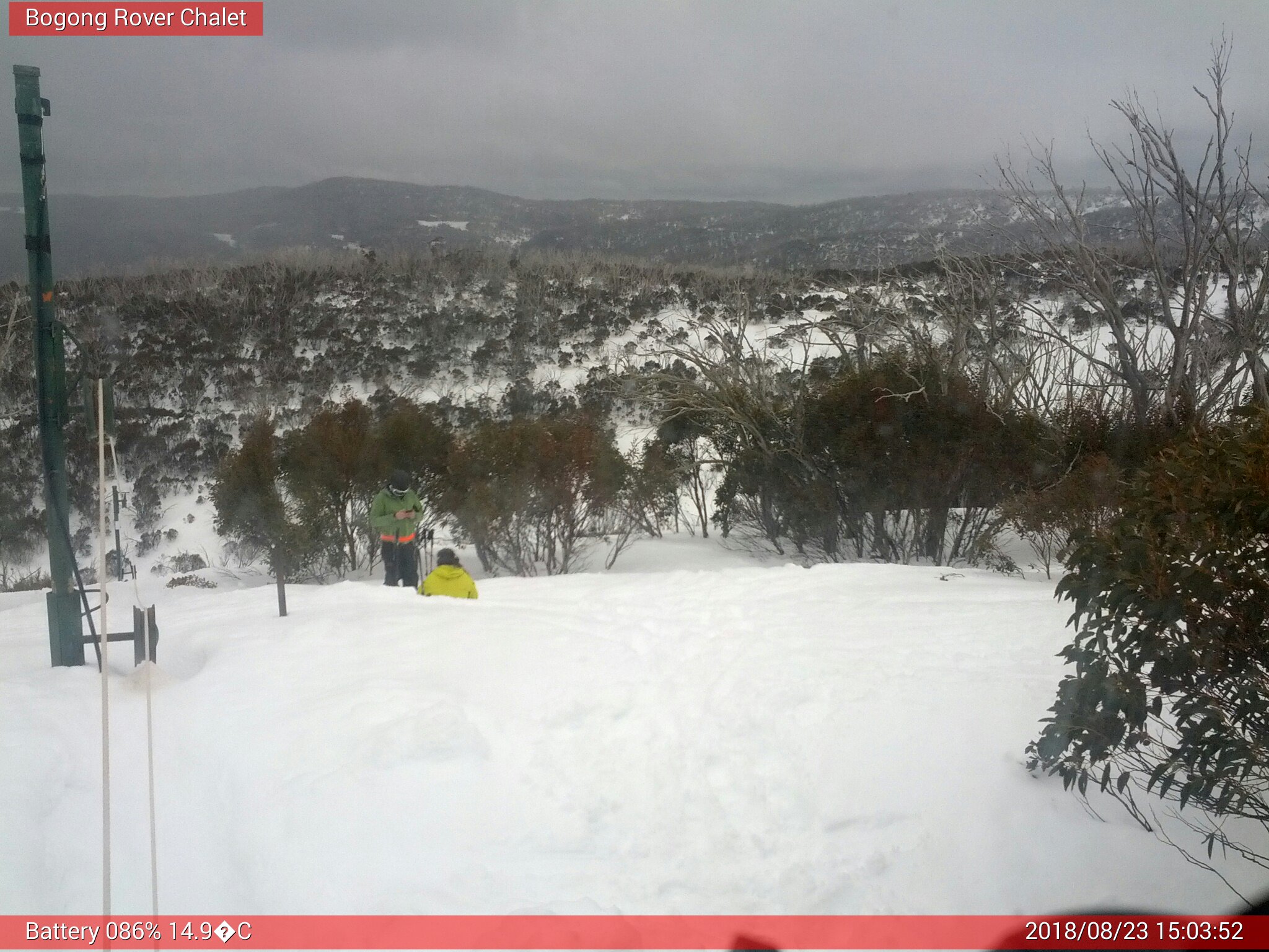 Bogong Web Cam 3:03pm Thursday 23rd of August 2018