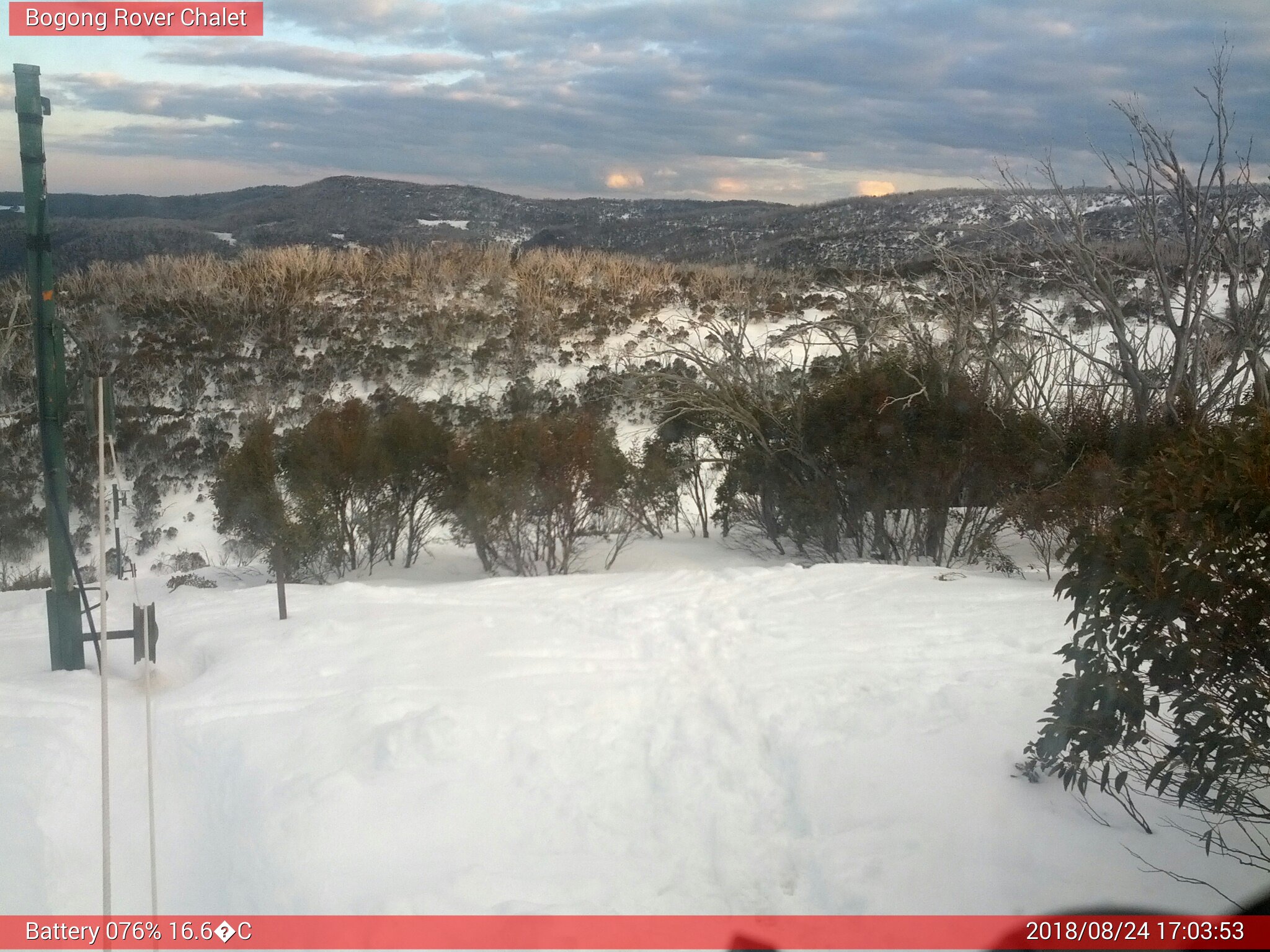 Bogong Web Cam 5:03pm Friday 24th of August 2018