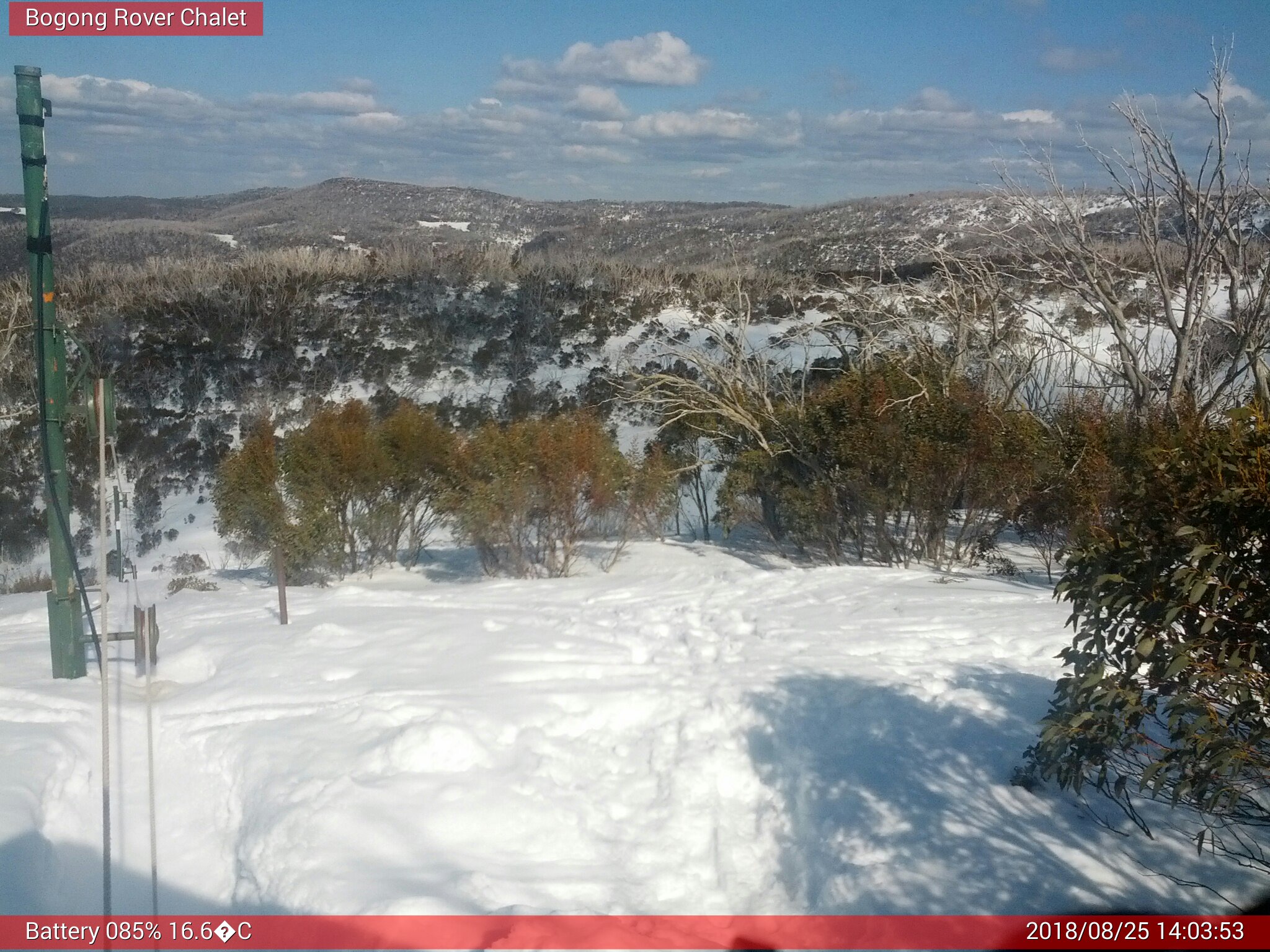 Bogong Web Cam 2:03pm Saturday 25th of August 2018