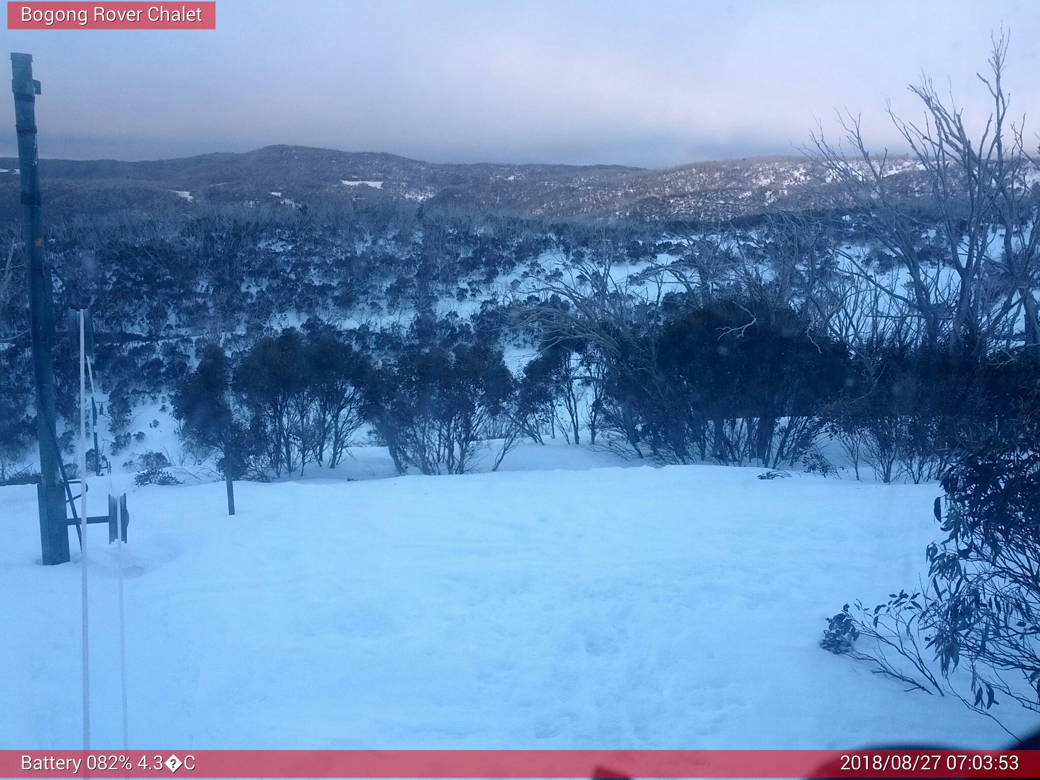 Bogong Web Cam 7:03am Monday 27th of August 2018