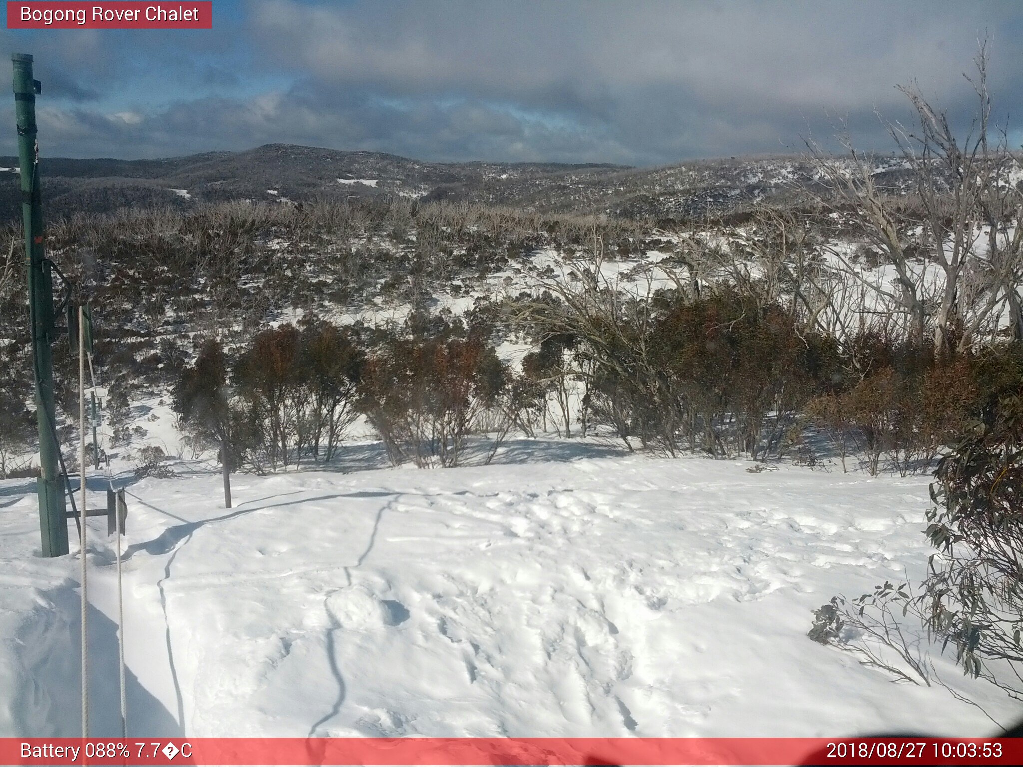 Bogong Web Cam 10:03am Monday 27th of August 2018