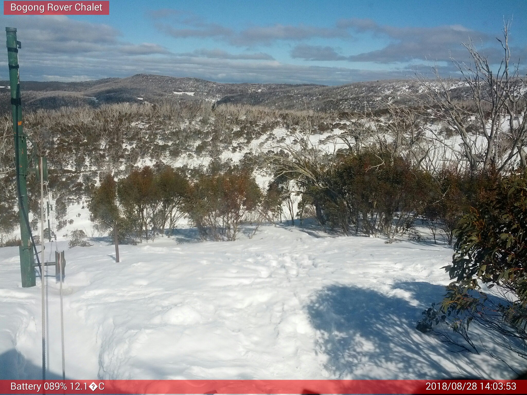 Bogong Web Cam 2:03pm Tuesday 28th of August 2018