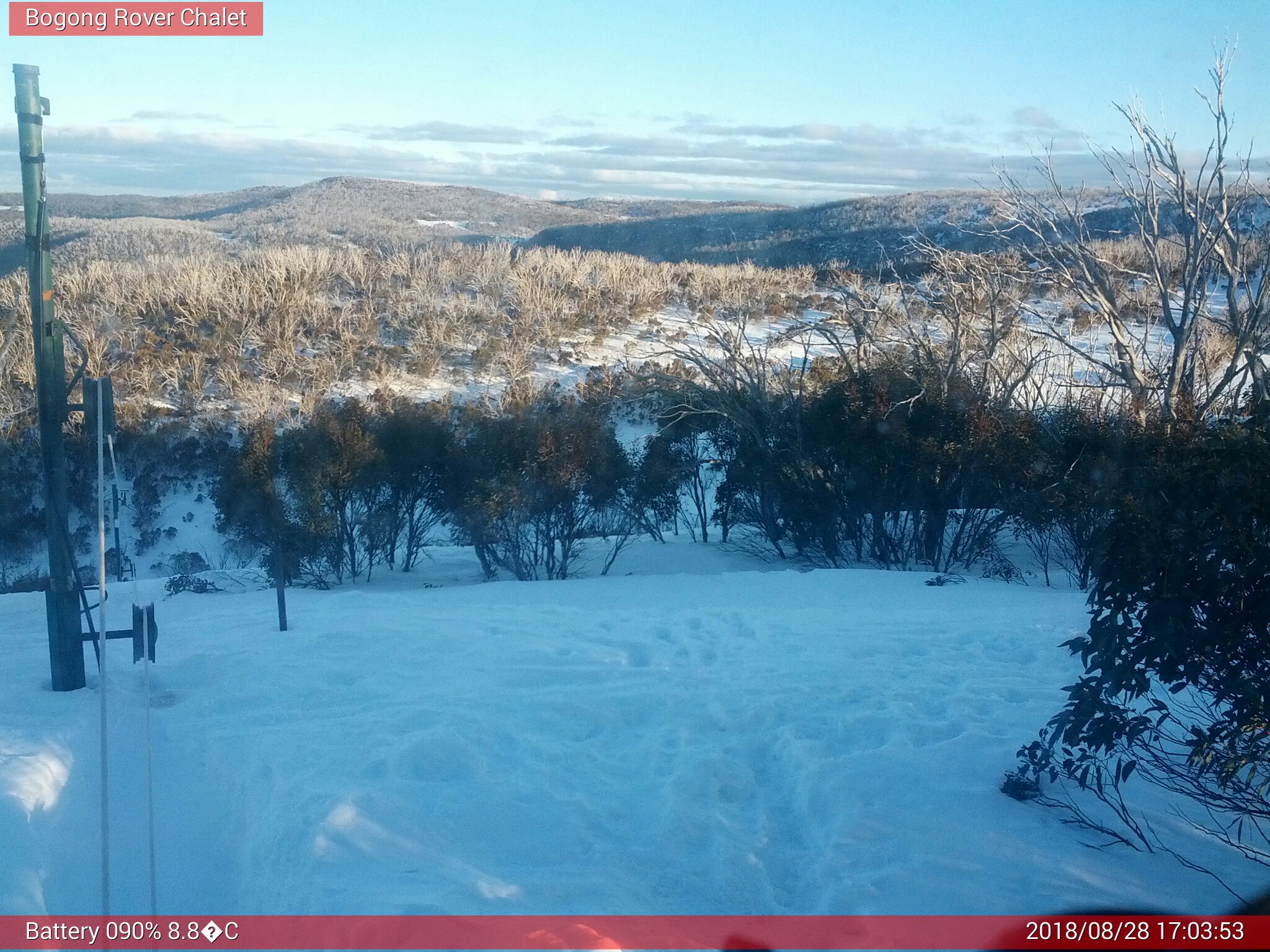 Bogong Web Cam 5:03pm Tuesday 28th of August 2018