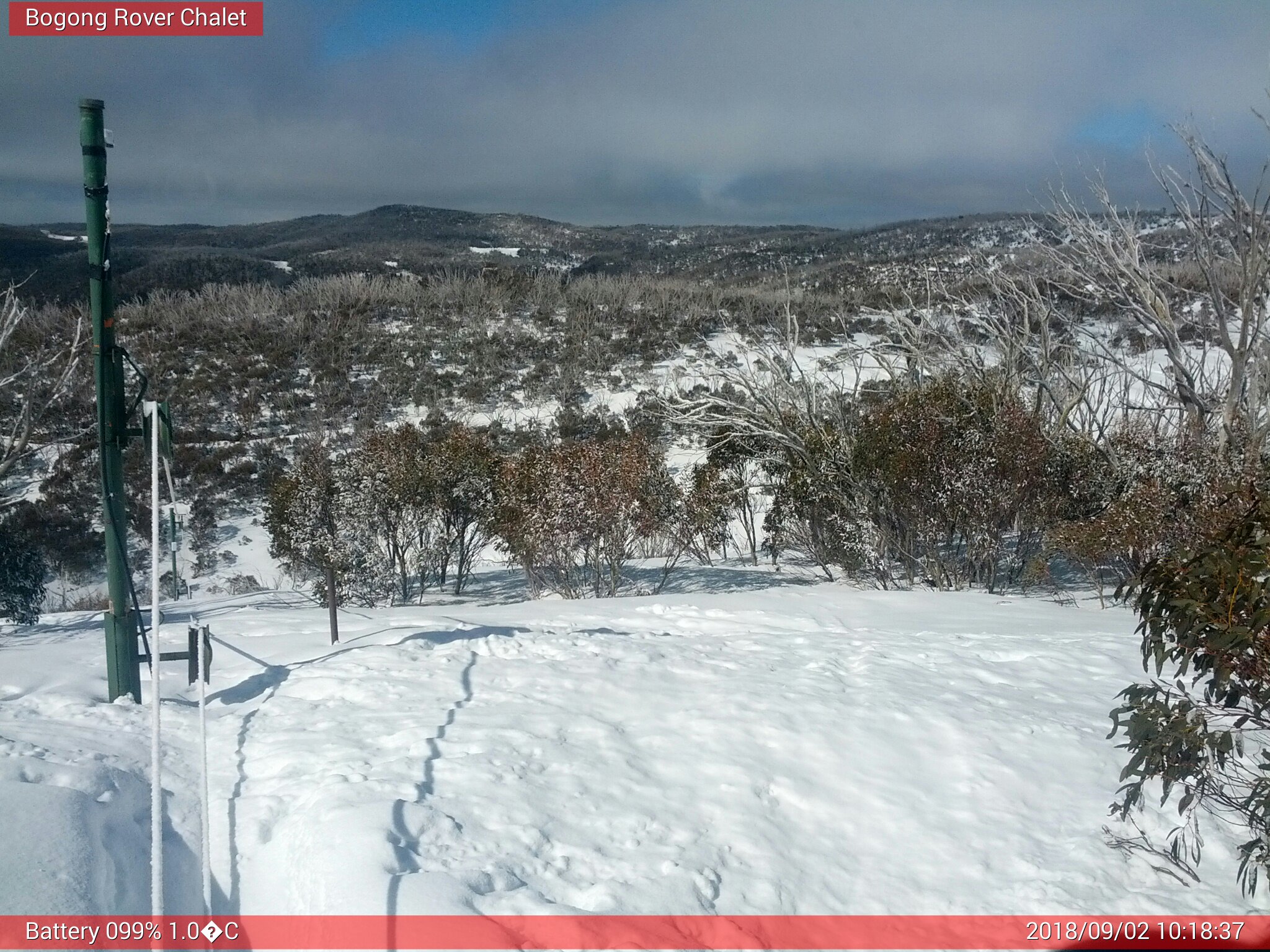 Bogong Web Cam 10:18am Sunday 2nd of September 2018