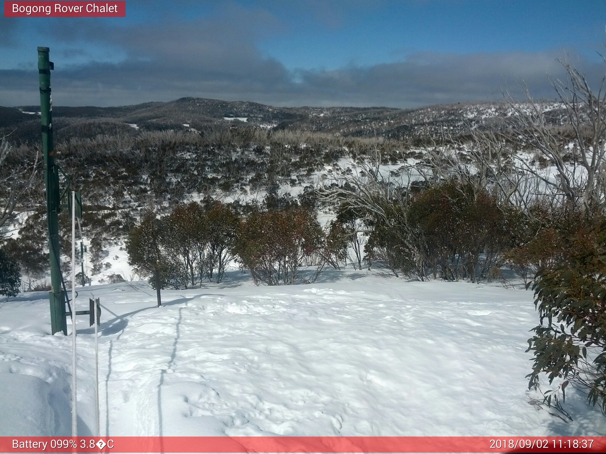 Bogong Web Cam 11:18am Sunday 2nd of September 2018