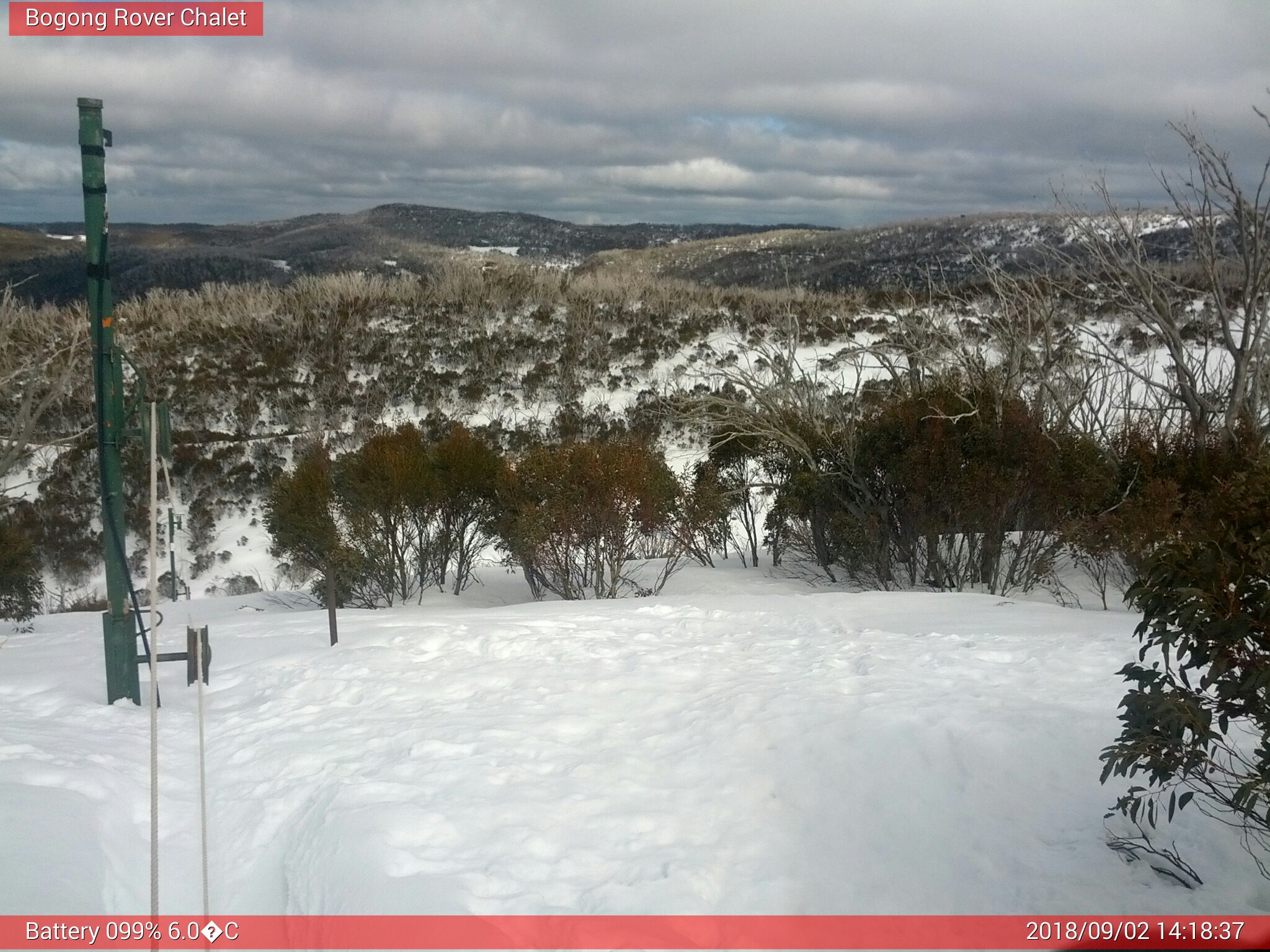 Bogong Web Cam 2:18pm Sunday 2nd of September 2018